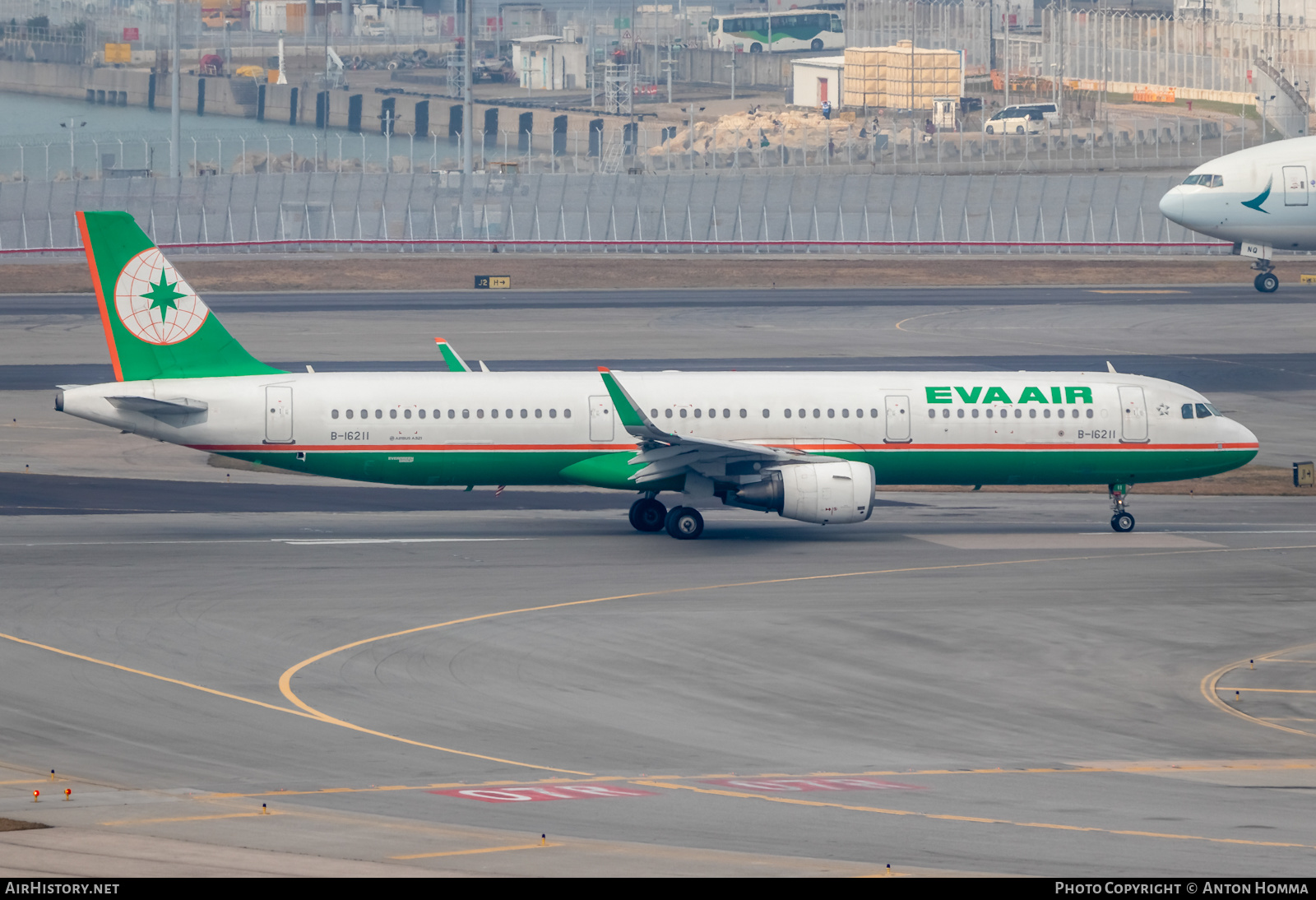 Aircraft Photo of B-16211 | Airbus A321-211 | EVA Air | AirHistory.net #277288