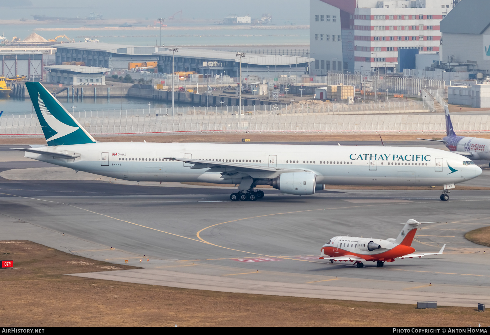 Aircraft Photo of B-HNS | Boeing 777-31H | Cathay Pacific Airways | AirHistory.net #277359
