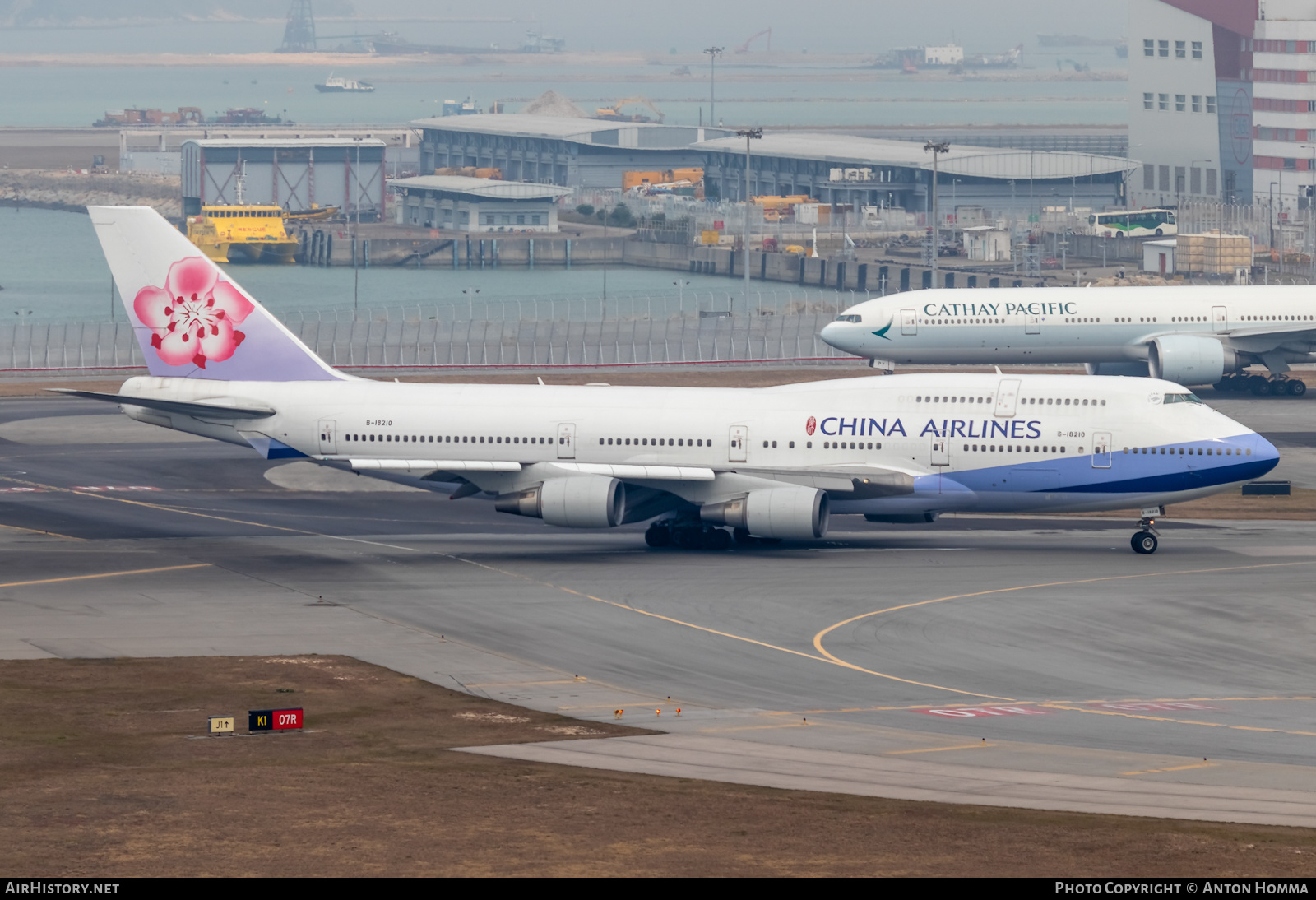 Aircraft Photo of B-18210 | Boeing 747-409 | China Airlines | AirHistory.net #277365