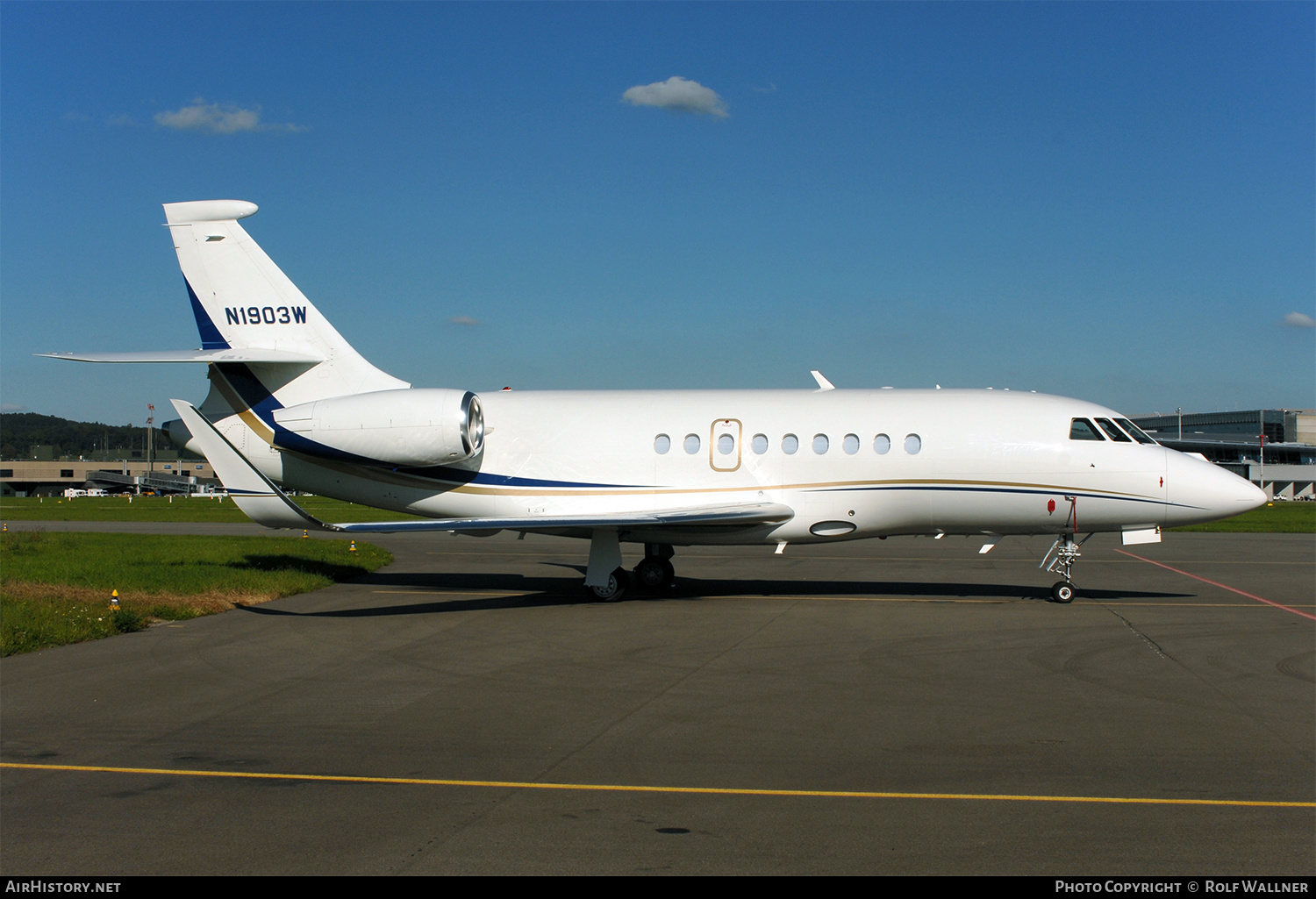 Aircraft Photo of N1903W | Dassault Falcon 2000LX | AirHistory.net #277460