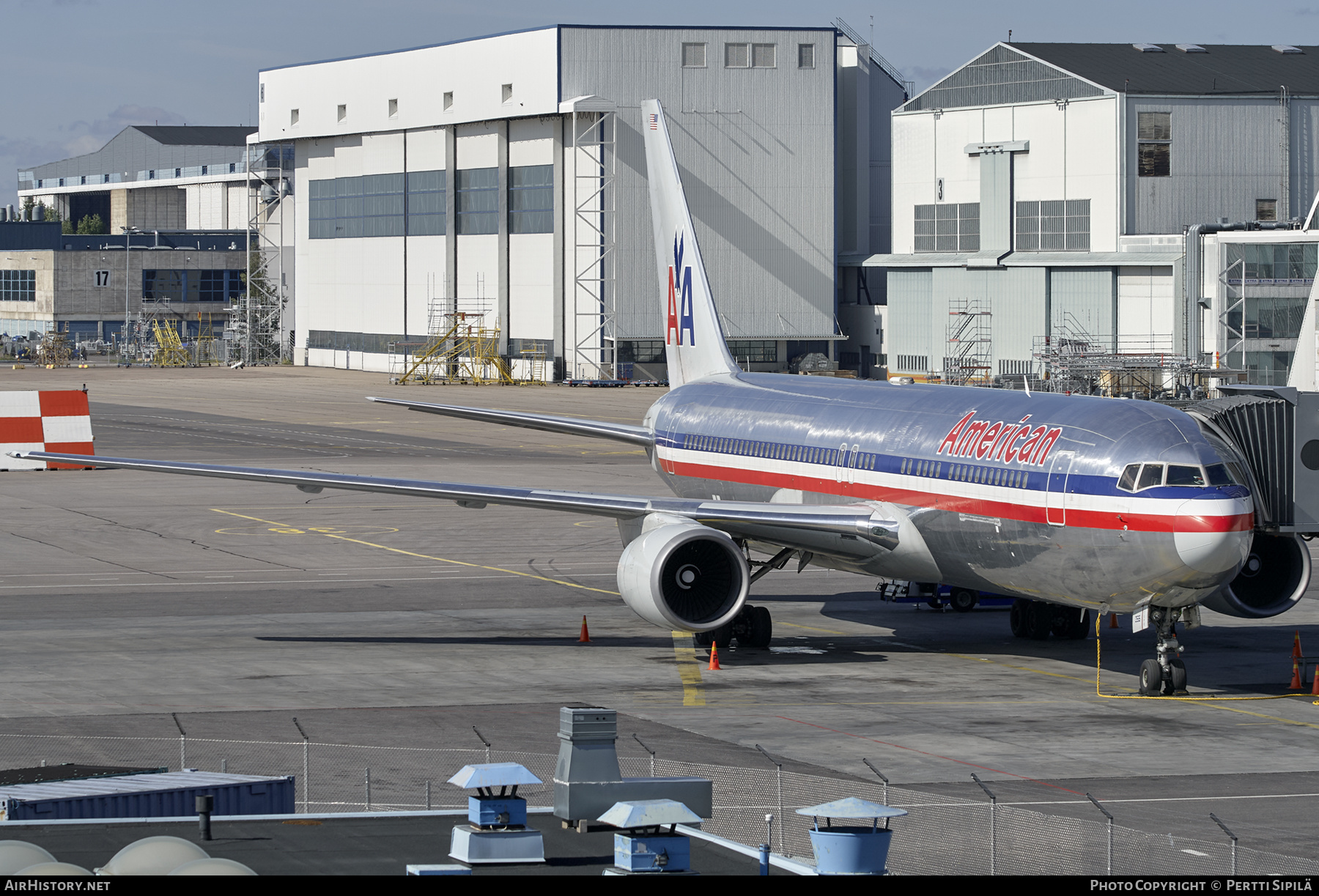 Aircraft Photo of N355AA | Boeing 767-323/ER | American Airlines | AirHistory.net #277527
