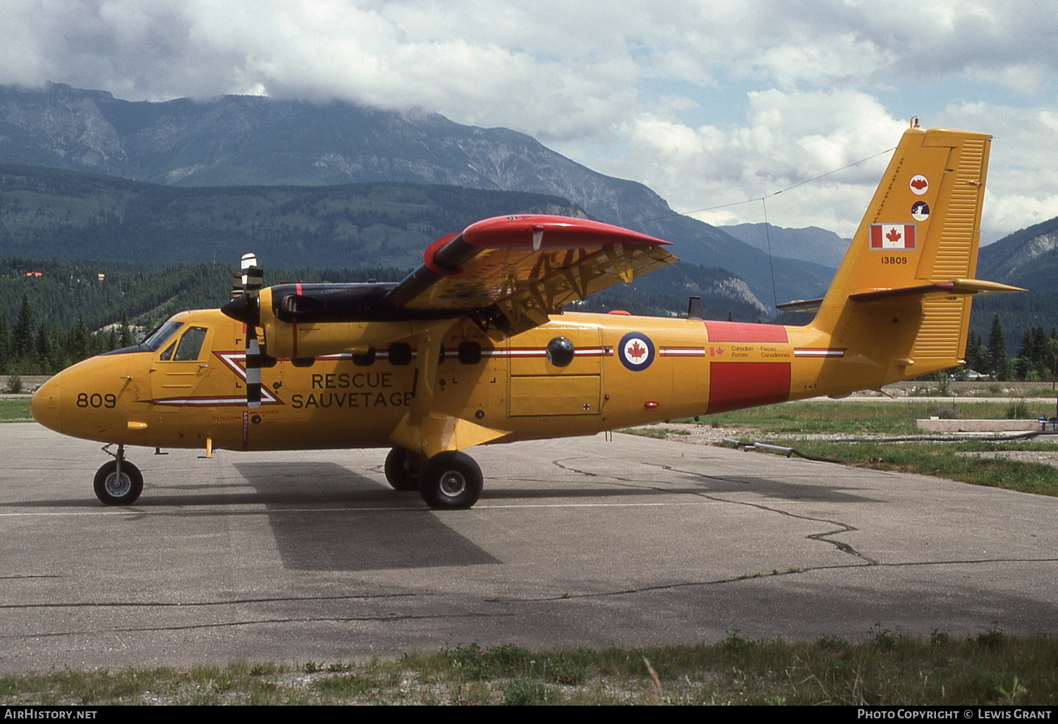 Aircraft Photo of 13809 | De Havilland Canada CC-138 Twin Otter | Canada - Air Force | AirHistory.net #277536
