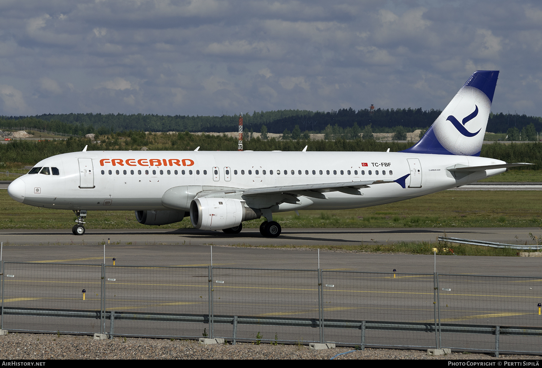 Aircraft Photo of TC-FBF | Airbus A320-212 | Freebird Airlines | AirHistory.net #277537