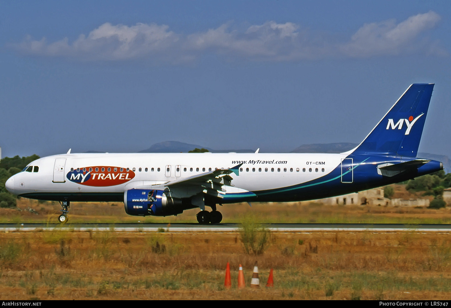 Aircraft Photo of OY-CNM | Airbus A320-212 | MyTravel Airways | AirHistory.net #277568