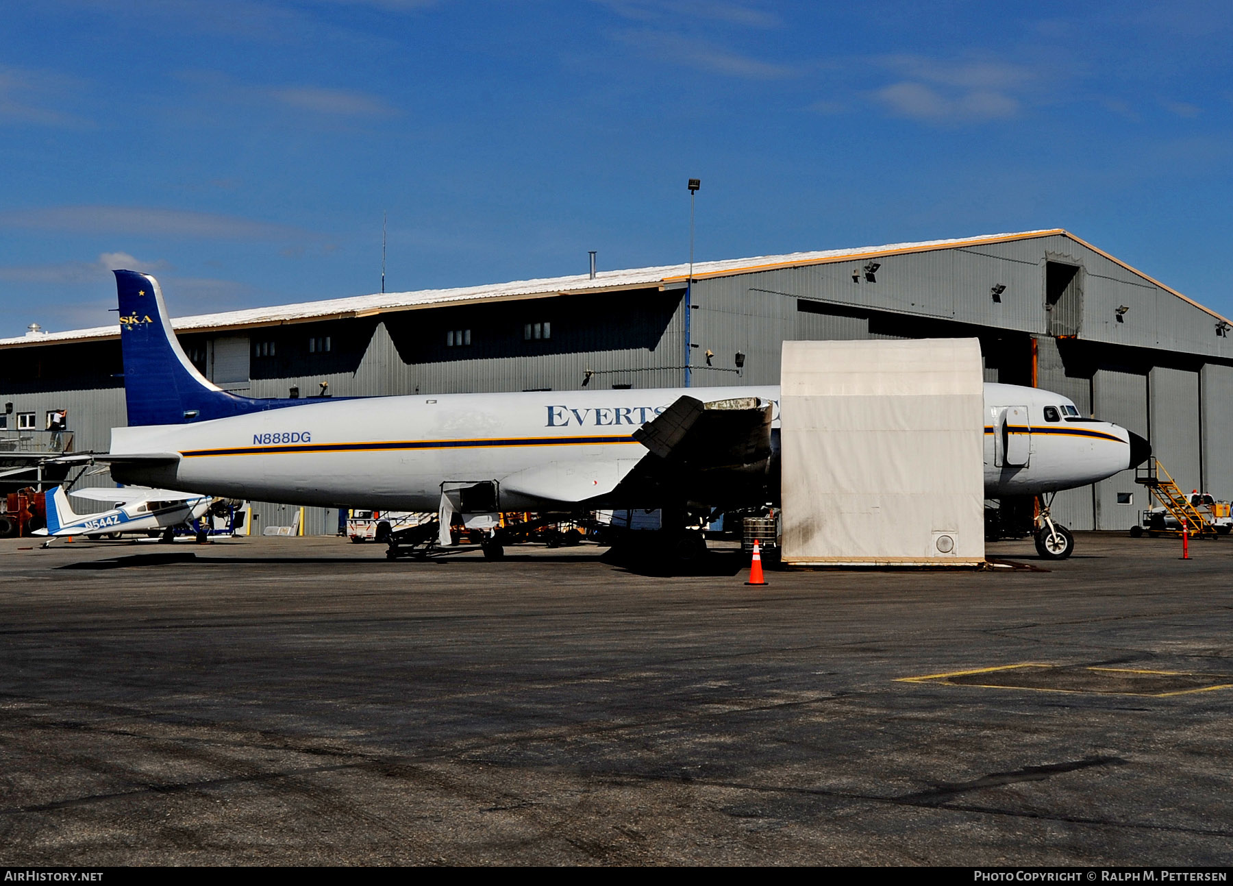 Aircraft Photo of N888DG | Douglas C-118A Liftmaster (DC-6A) | Everts Air Cargo | AirHistory.net #277578