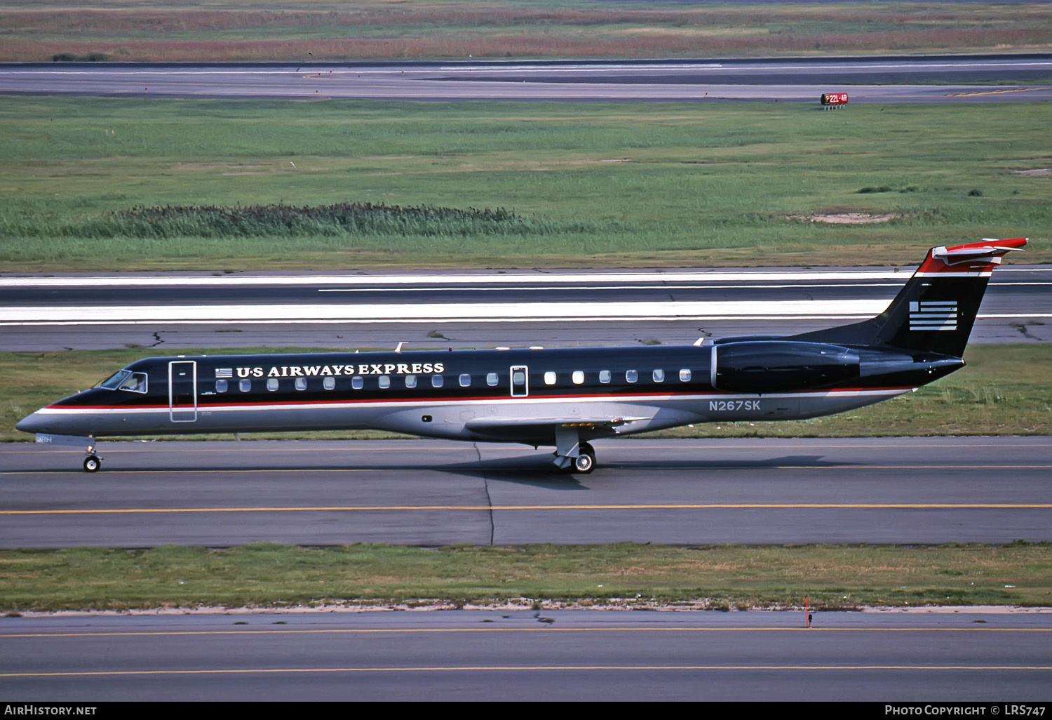 Aircraft Photo of N267SK | Embraer ERJ-145LR (EMB-145LR) | US Airways Express | AirHistory.net #277627