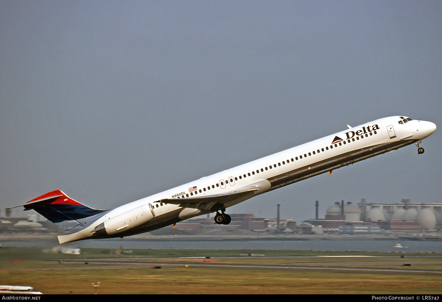 Aircraft Photo of N960DL | McDonnell Douglas MD-88 | Delta Air Lines | AirHistory.net #277641