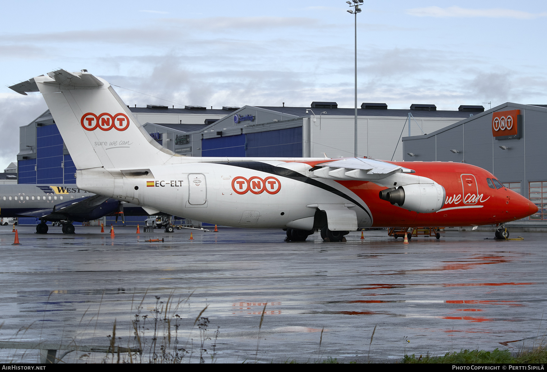 Aircraft Photo of EC-ELT | British Aerospace BAe-146-200QT Quiet Trader | TNT Airways | AirHistory.net #277645