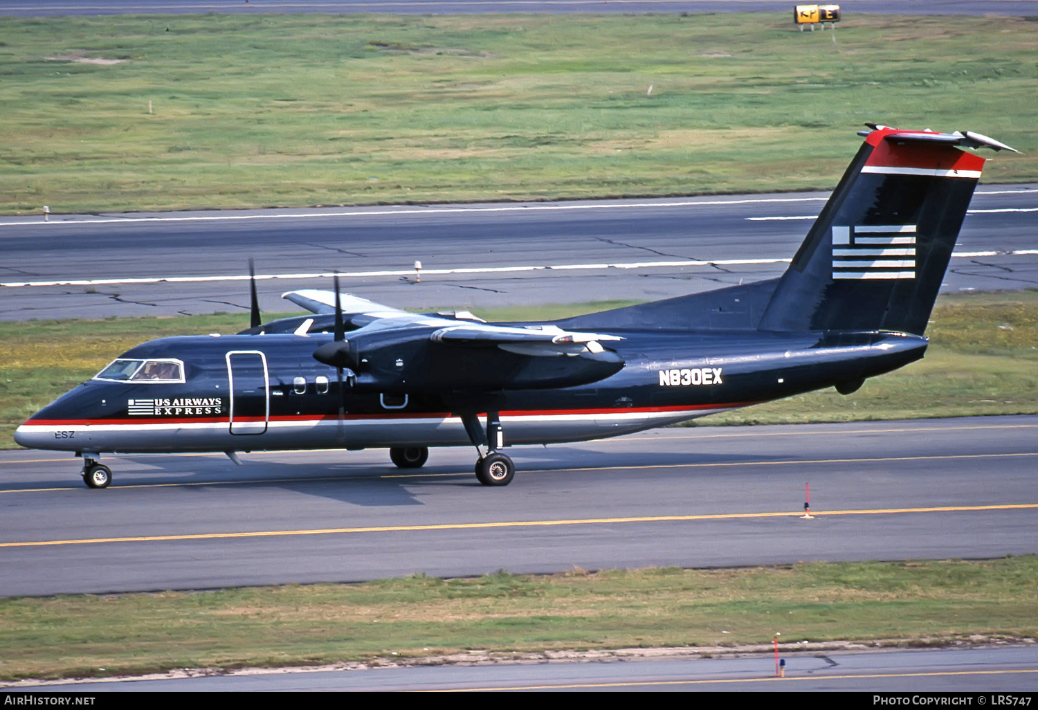 Aircraft Photo of N830EX | De Havilland Canada DHC-8-102 Dash 8 | US Airways Express | AirHistory.net #277695