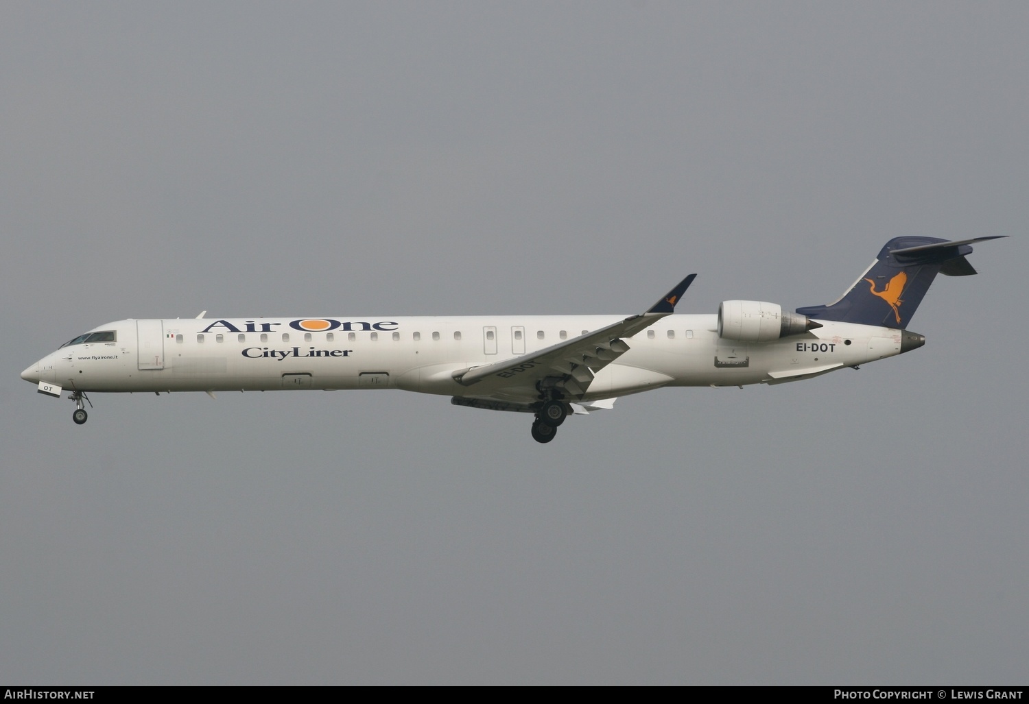 Aircraft Photo of EI-DOT | Bombardier CRJ-900ER (CL-600-2D24) | Air One CityLiner | AirHistory.net #277991