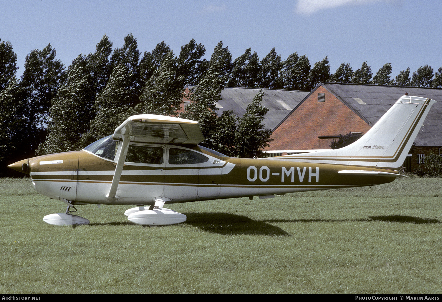 Aircraft Photo of OO-MVH | Cessna 182P Skylane | AirHistory.net #278047