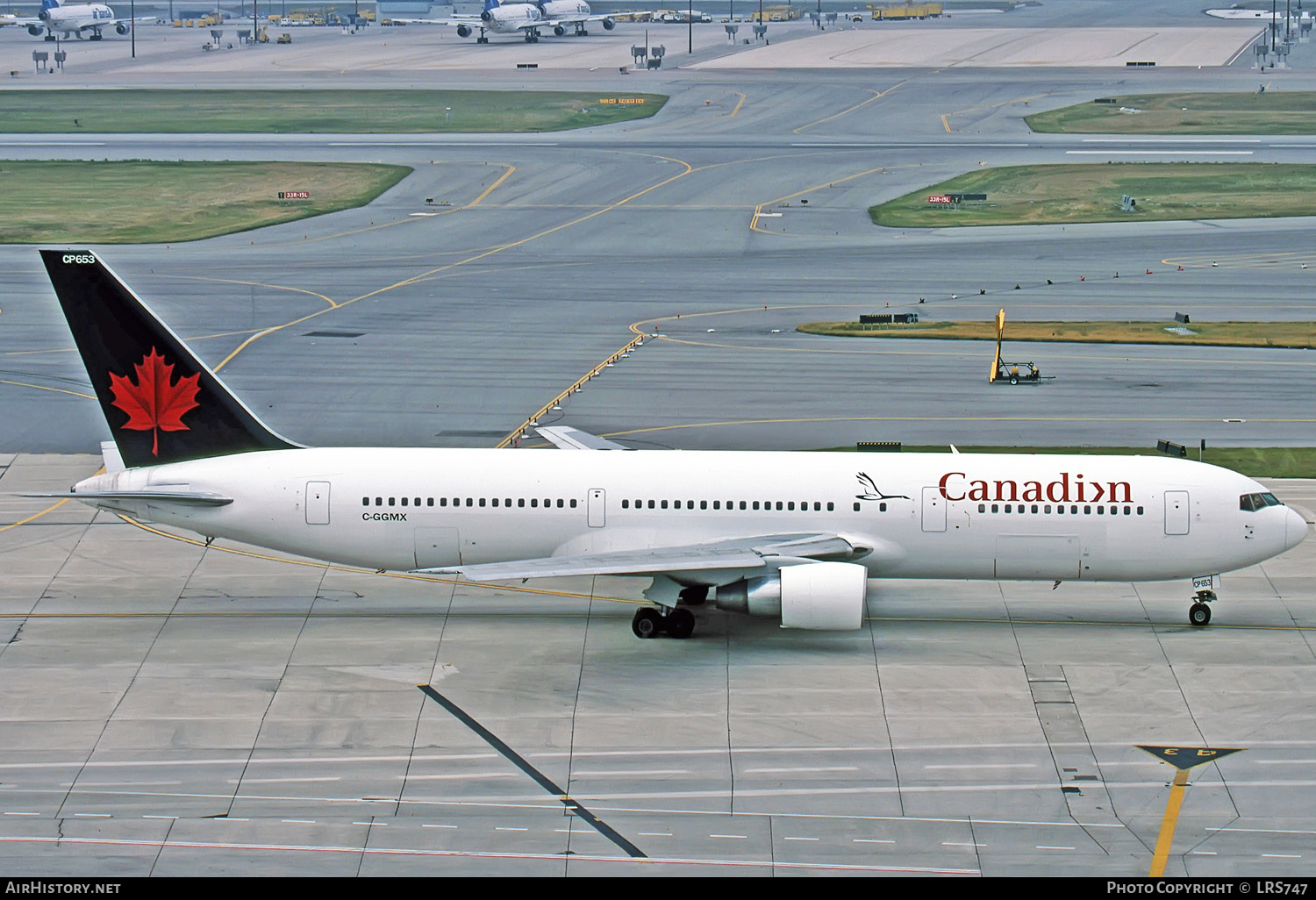 Aircraft Photo of C-GGMX | Boeing 767-3Y0/ER | Canadian Airlines | AirHistory.net #278062