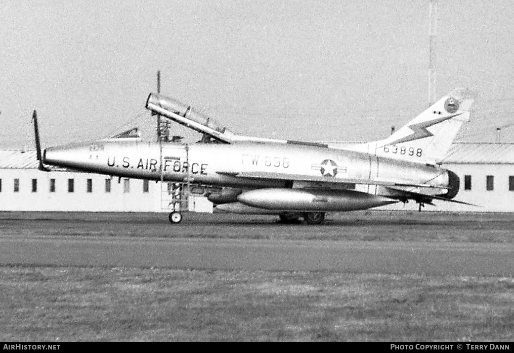 Aircraft Photo of 56-3898 / 63898 | North American F-100F Super Sabre | USA - Air Force | AirHistory.net #278072