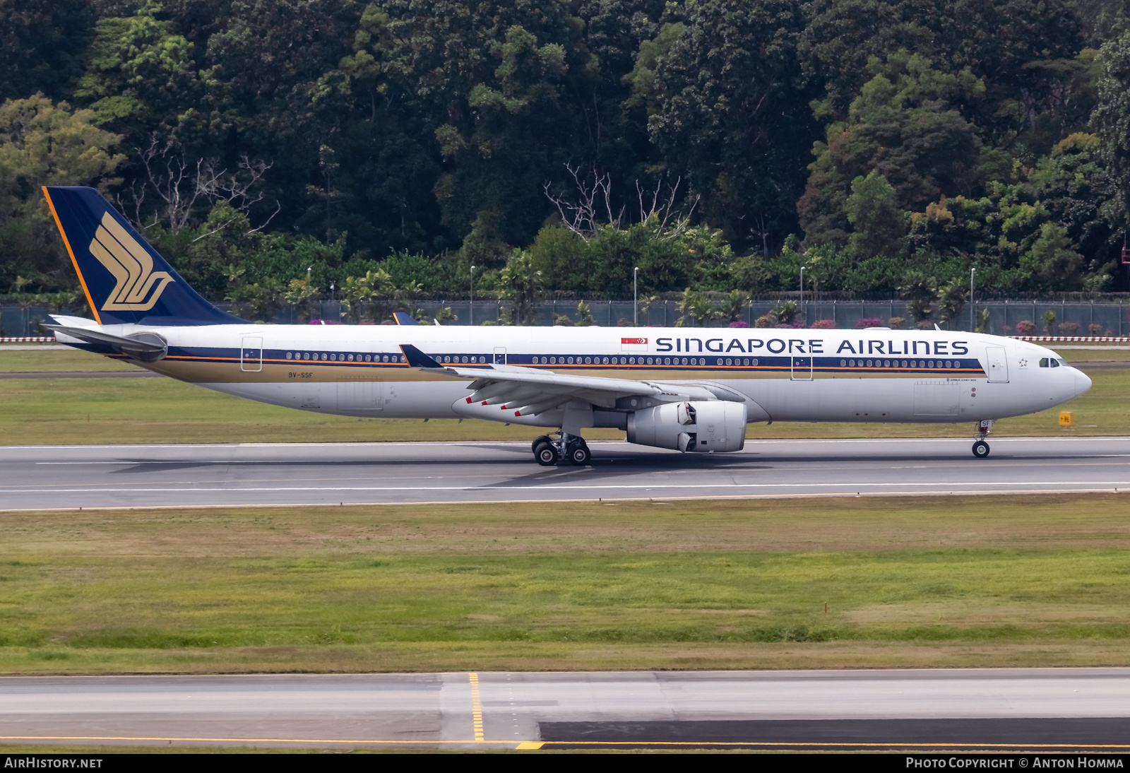 Aircraft Photo of 9V-SSF | Airbus A330-343E | Singapore Airlines | AirHistory.net #278118