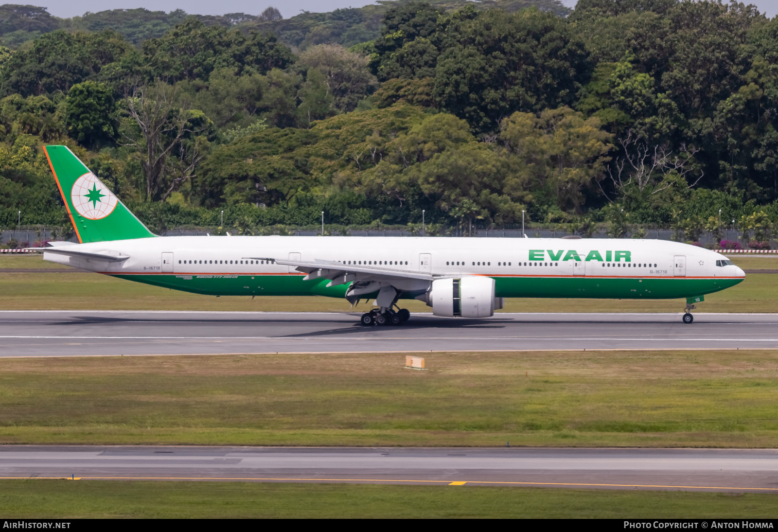 Aircraft Photo of B-16718 | Boeing 777-35E/ER | EVA Air | AirHistory.net #278142