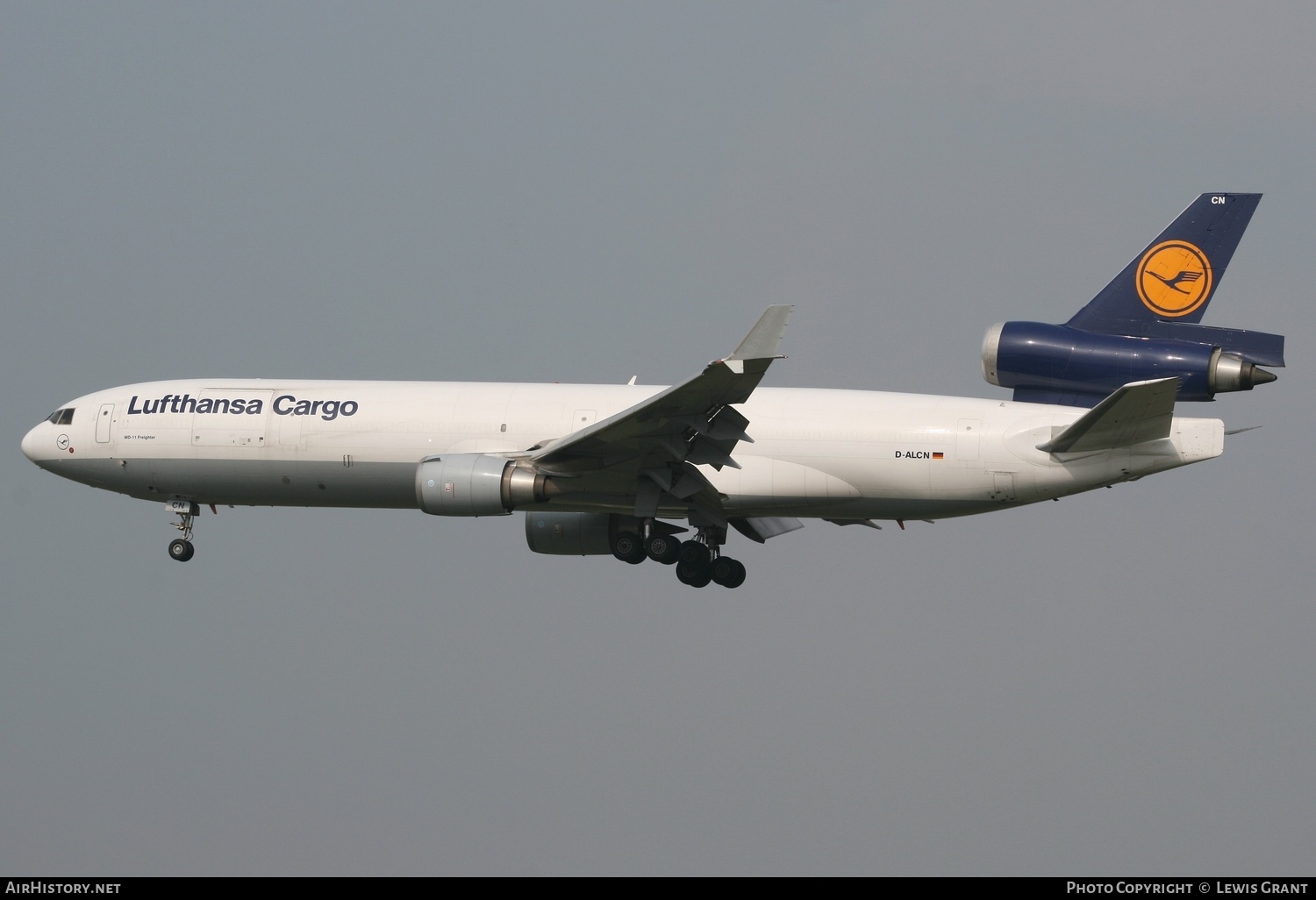Aircraft Photo of D-ALCN | McDonnell Douglas MD-11F | Lufthansa Cargo | AirHistory.net #278210
