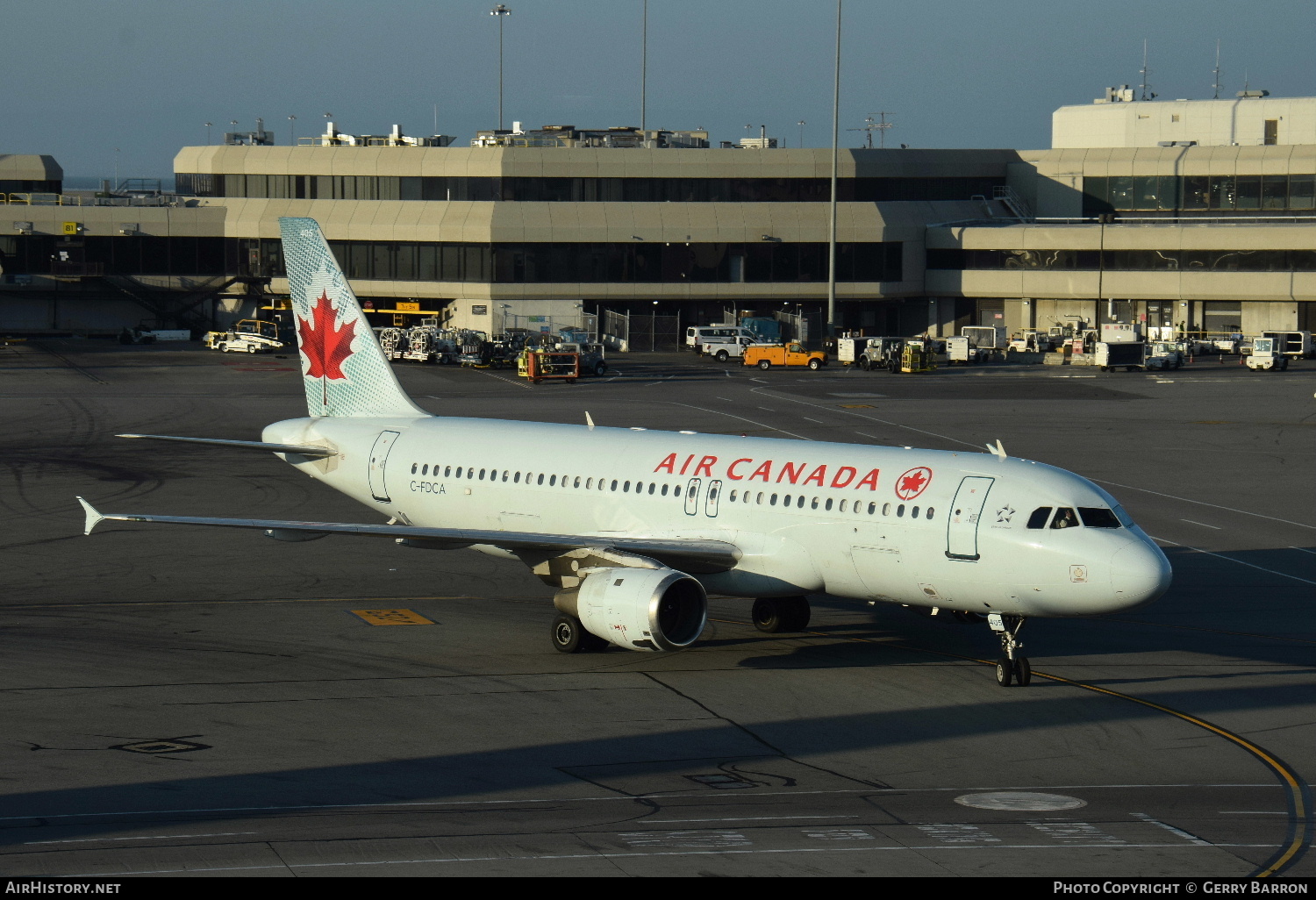 Aircraft Photo of C-FDCA | Airbus A320-211 | Air Canada | AirHistory.net #278259