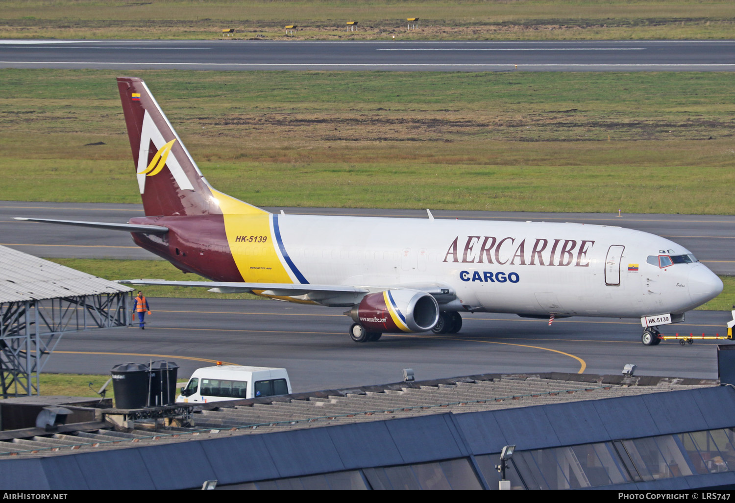 Aircraft Photo of HK-5139 | Boeing 737-476(SF) | AerCaribe Cargo | AirHistory.net #278301