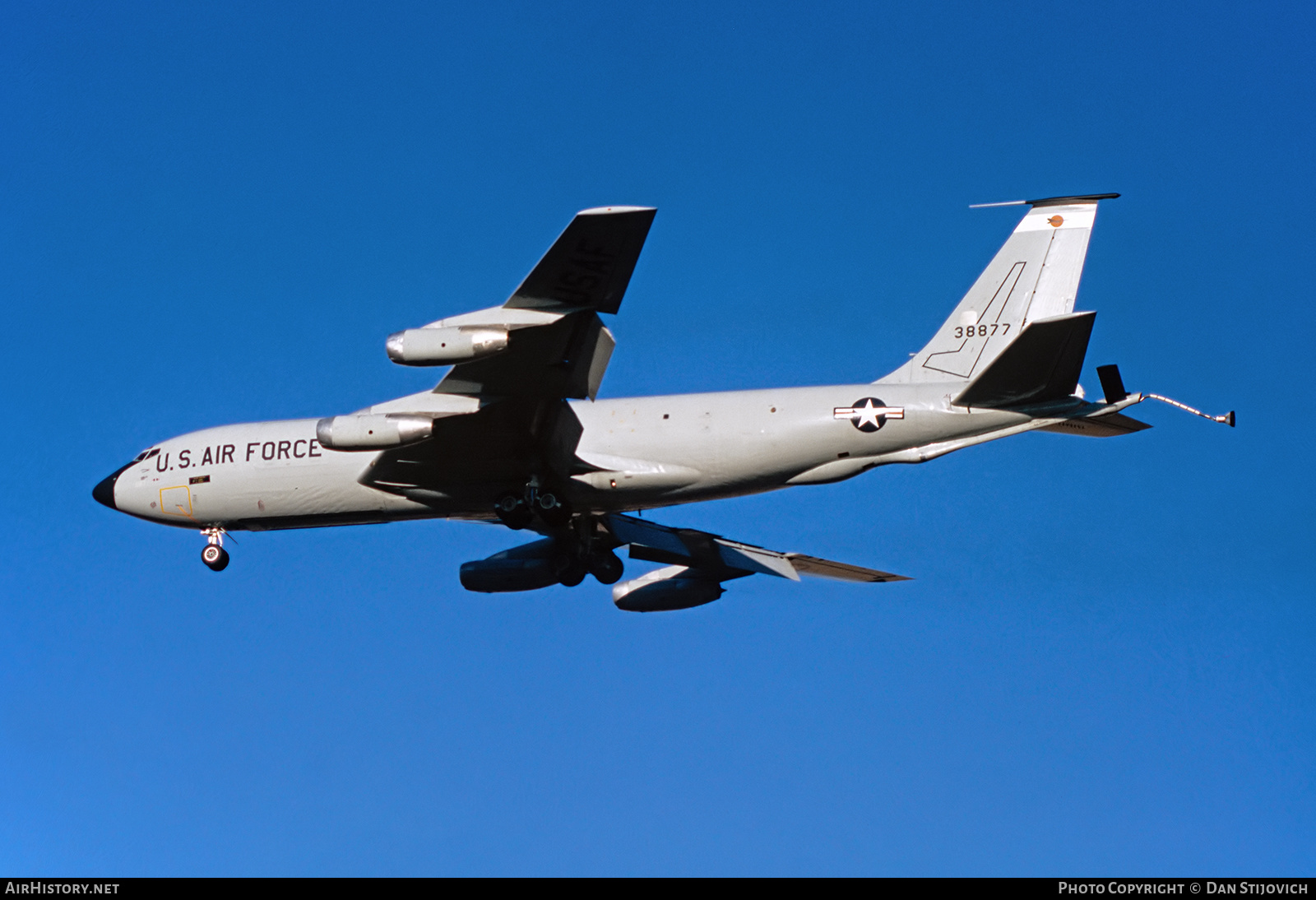 Aircraft Photo of 63-8877 / 38877 | Boeing KC-135A Stratotanker | USA - Air Force | AirHistory.net #278345