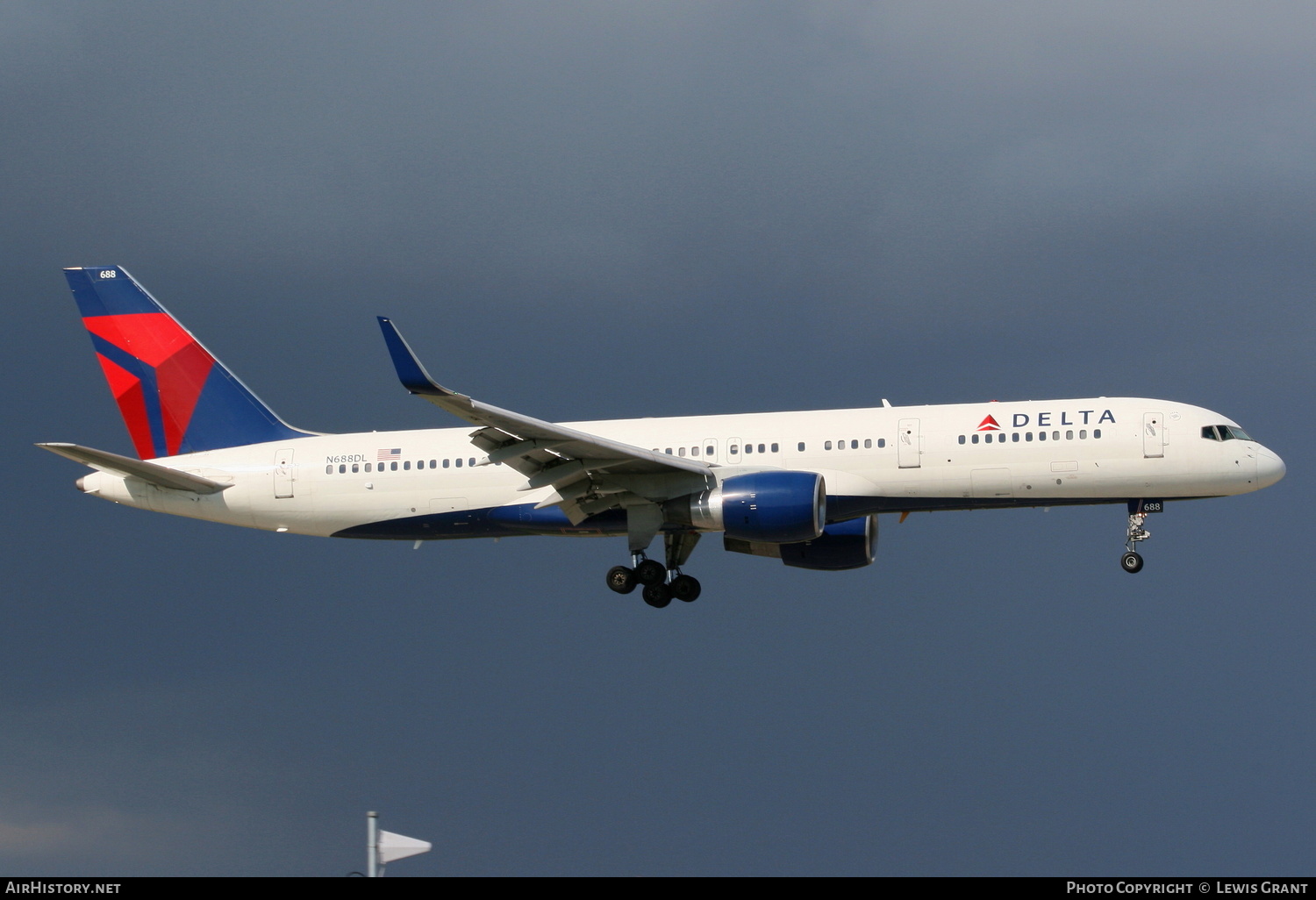 Aircraft Photo of N688DL | Boeing 757-232 | Delta Air Lines | AirHistory.net #278504