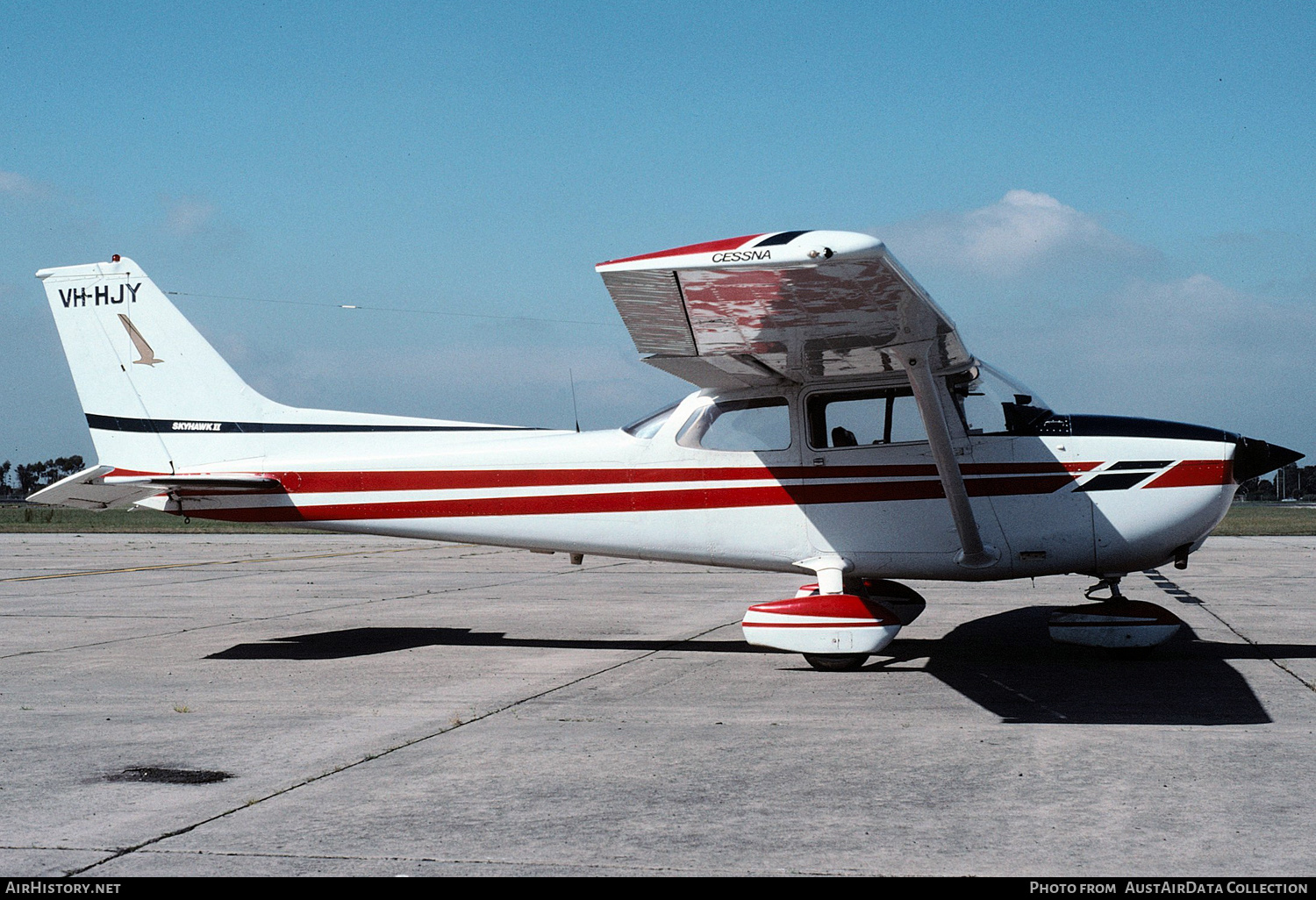Aircraft Photo of VH-HJY | Cessna 172N Skyhawk | AirHistory.net #278663