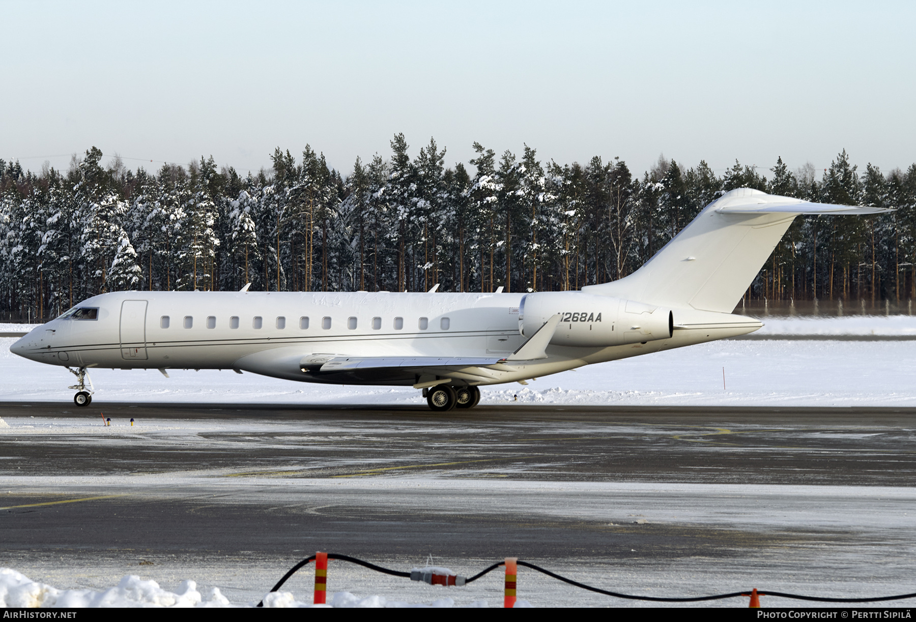 Aircraft Photo of N268AA | Bombardier Global Express (BD-700-1A10) | AirHistory.net #278704