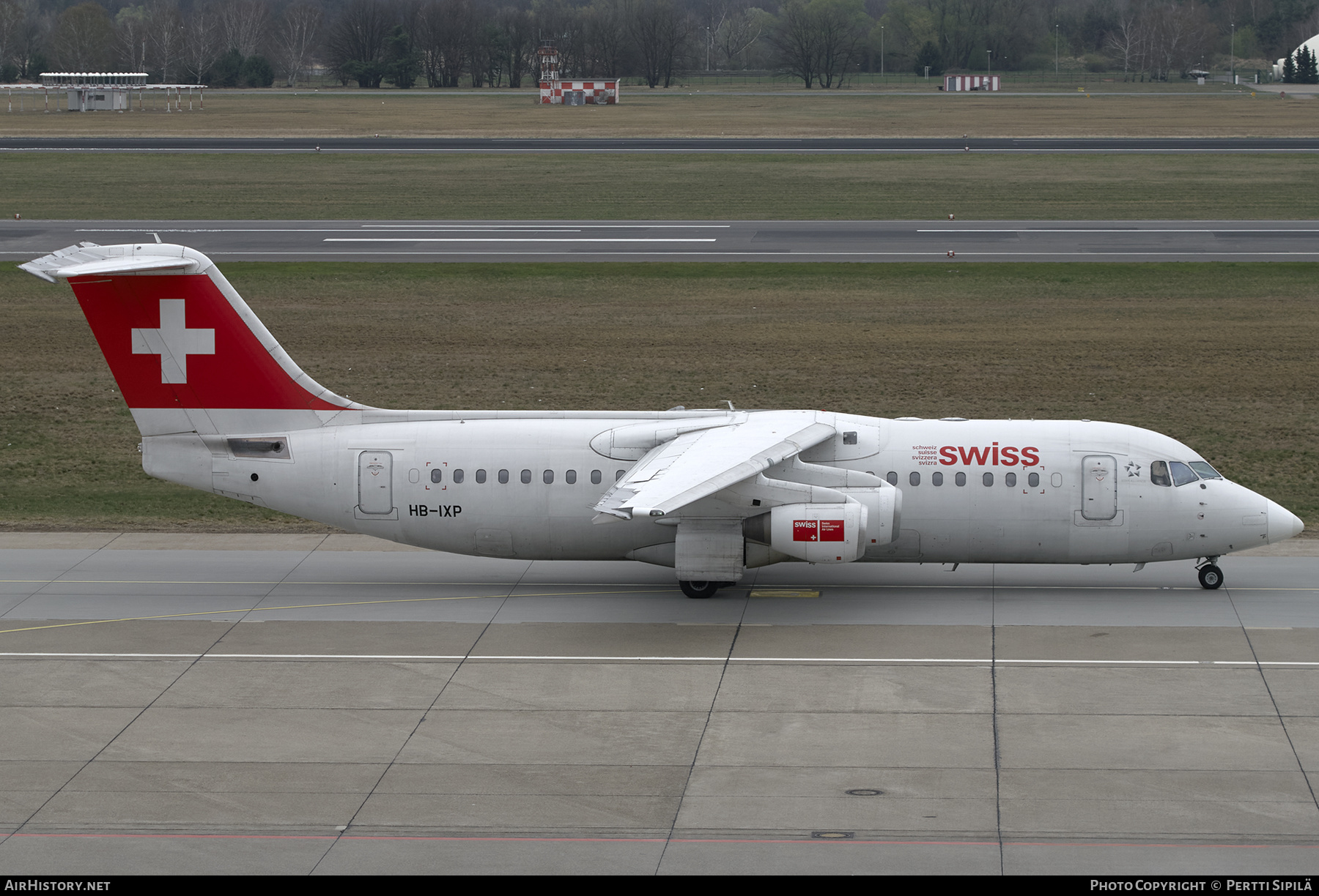 Aircraft Photo of HB-IXP | British Aerospace Avro 146-RJ100 | Swiss International Air Lines | AirHistory.net #278747