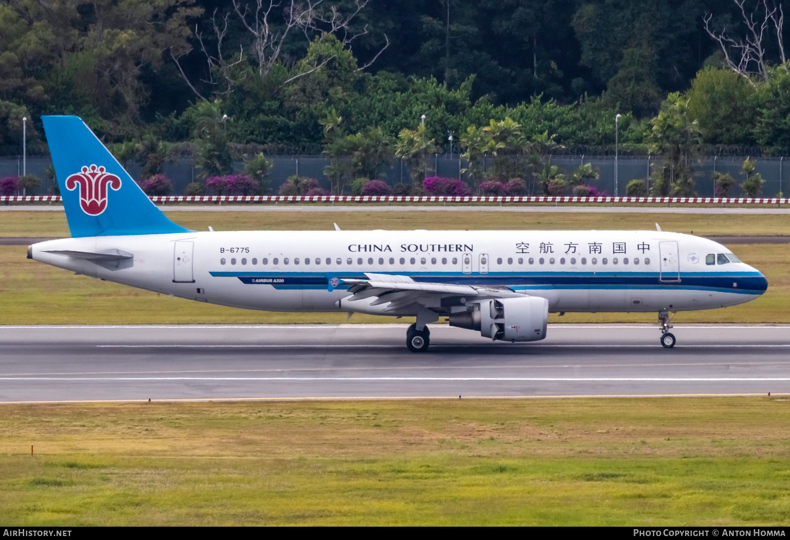 Aircraft Photo of B-6775 | Airbus A320-214 | China Southern Airlines | AirHistory.net #278886