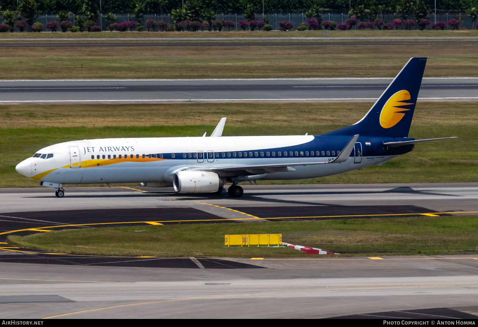 Aircraft Photo of VT-JFB | Boeing 737-86N | Jet Airways | AirHistory.net #278916