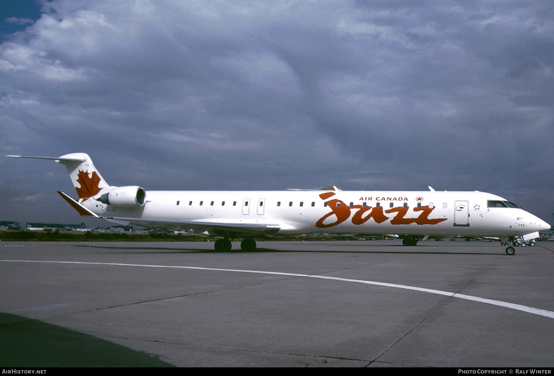 Aircraft Photo of C-GLJZ | Bombardier CRJ-705ER (CL-600-2D15) | Air Canada Jazz | AirHistory.net #278975