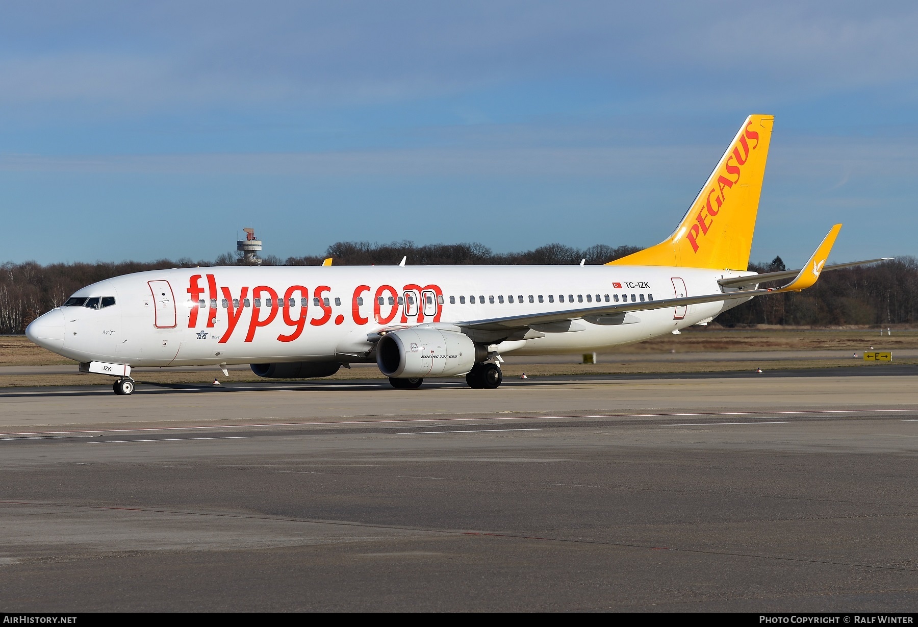 Aircraft Photo of TC-IZK | Boeing 737-86J | Pegasus Airlines | AirHistory.net #279018
