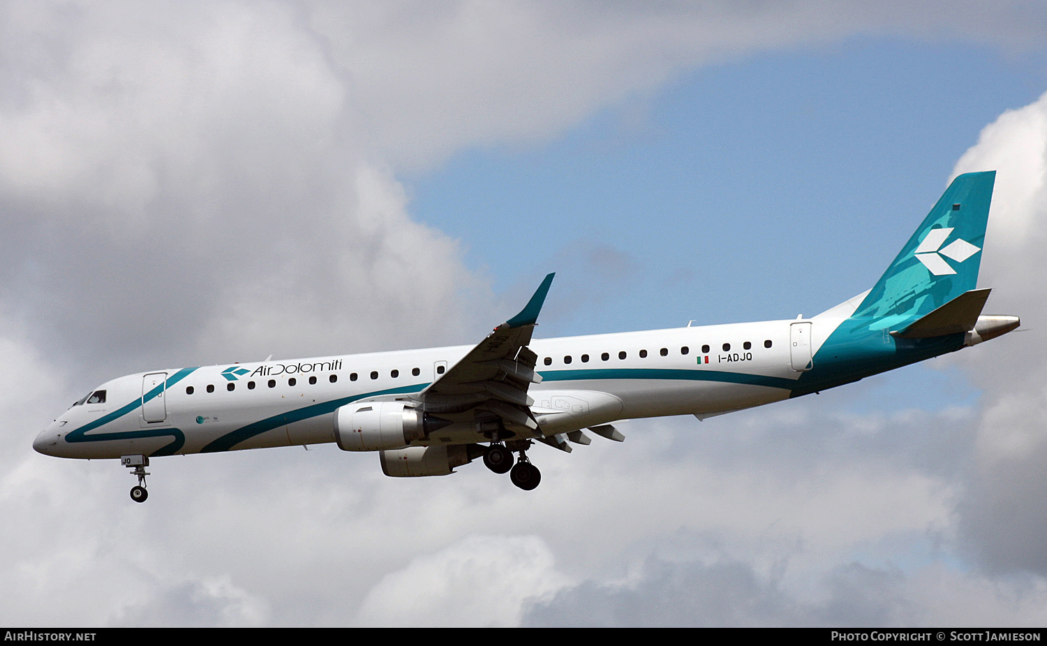 Aircraft Photo of I-ADJQ | Embraer 195LR (ERJ-190-200LR) | Air Dolomiti | AirHistory.net #279036