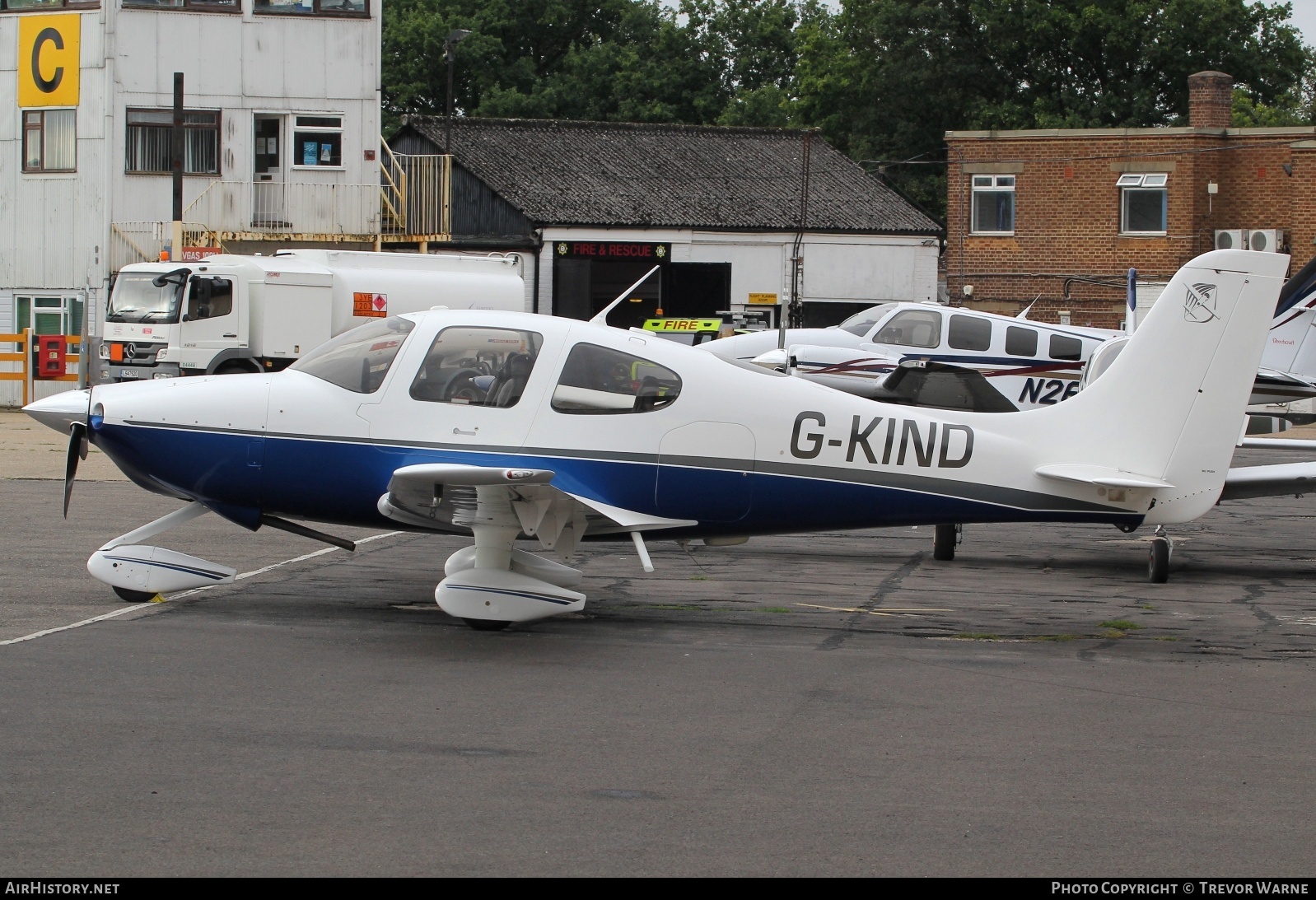 Aircraft Photo of G-KIND | Cirrus SR-20 G1 | AirHistory.net #279038