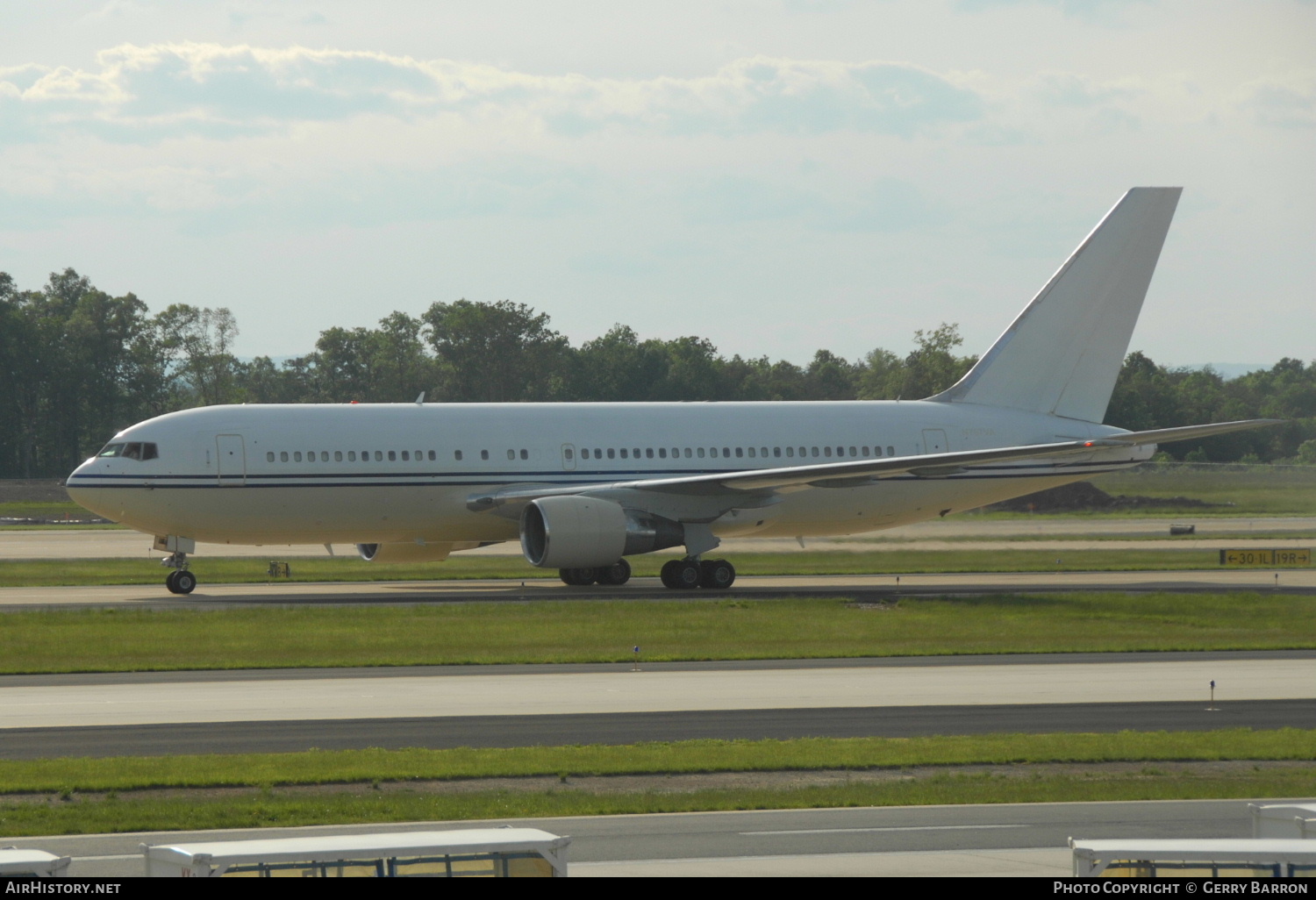 Aircraft Photo of N767VA | Boeing 767-222/ER | Vision Air | AirHistory.net #279096