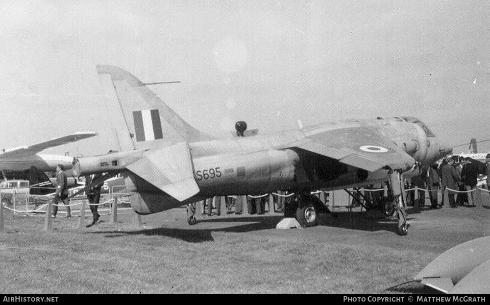 Aircraft Photo of XS695 | Hawker Siddeley P-1127 | UK - Air Force | AirHistory.net #279120