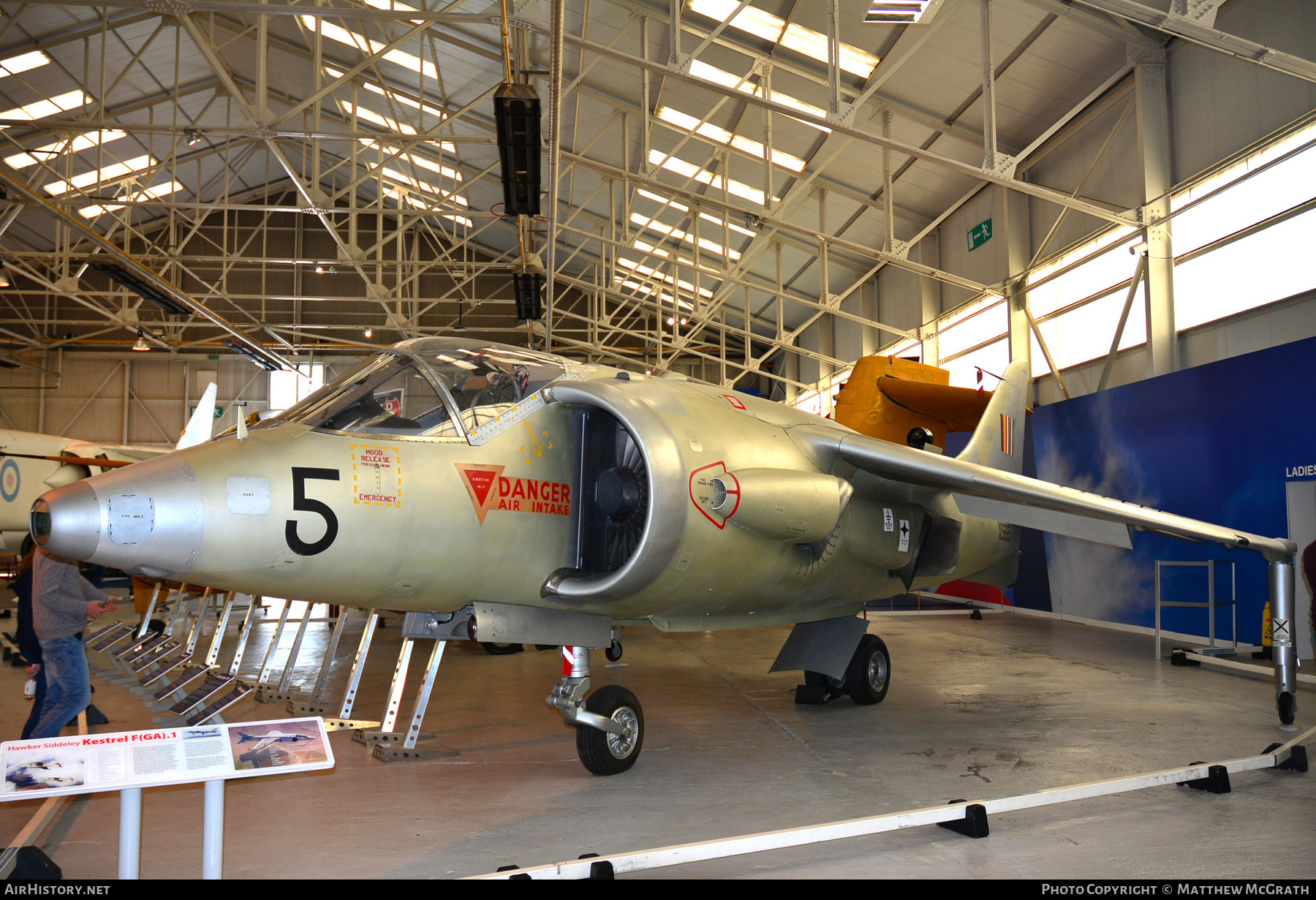 Aircraft Photo of XS695 | Hawker Siddeley P-1127 | UK - Air Force | AirHistory.net #279123