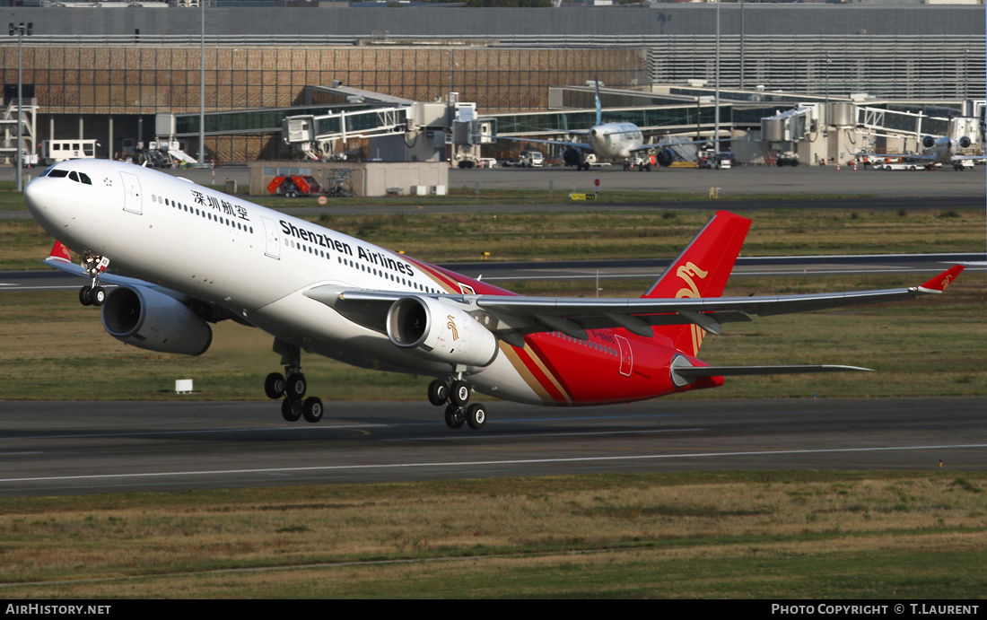 Aircraft Photo of B-8865 | Airbus A330-343 | Shenzhen Airlines | AirHistory.net #279254