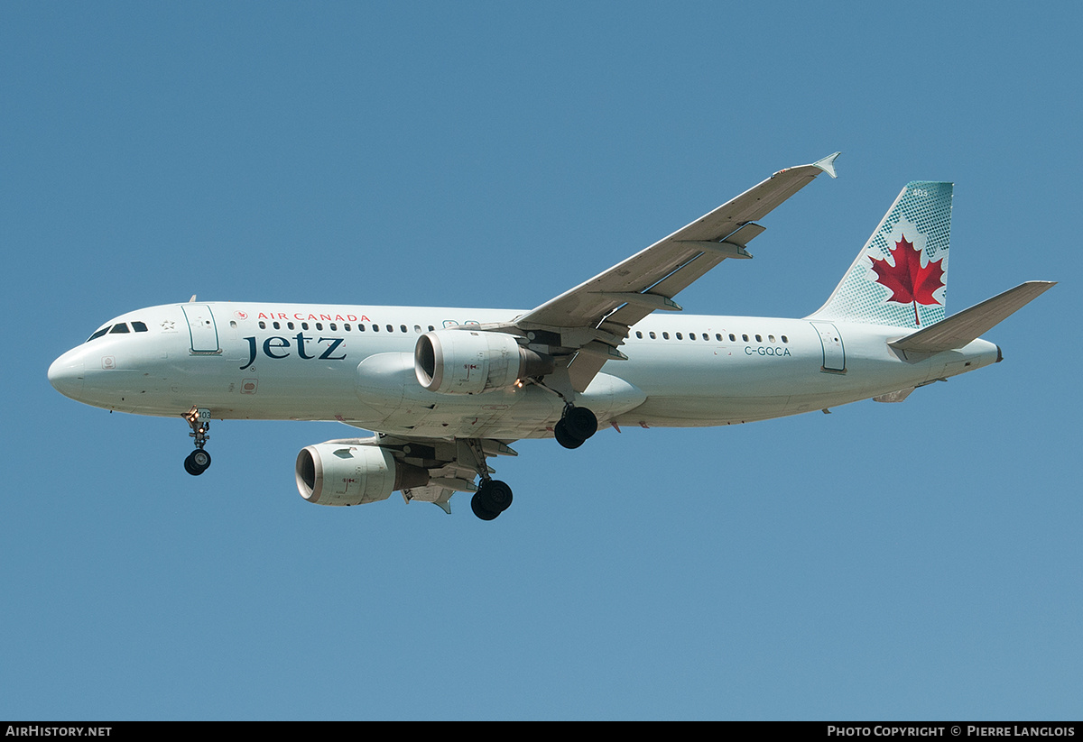 Aircraft Photo of C-GQCA | Airbus A320-211 | Air Canada Jetz | AirHistory.net #279326