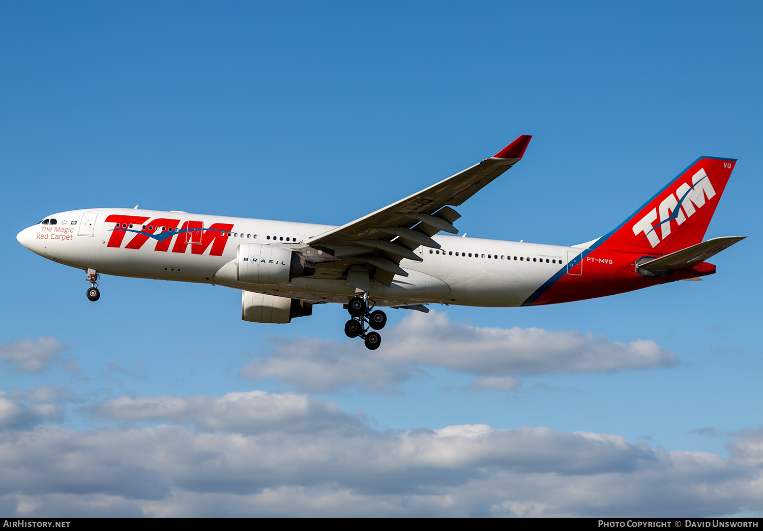 Aircraft Photo of PT-MVQ | Airbus A330-223 | TAM Linhas Aéreas | AirHistory.net #279405