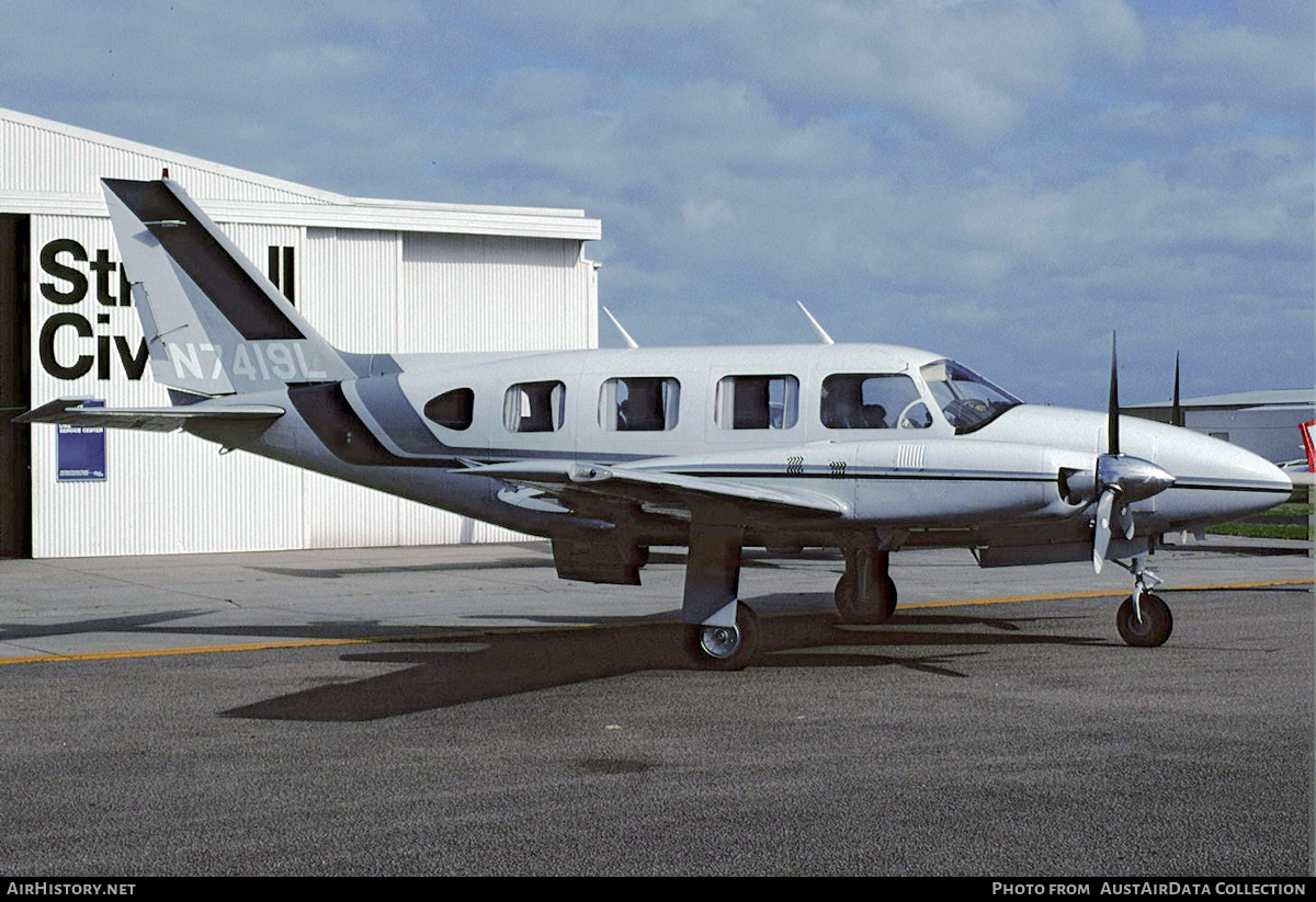 Aircraft Photo of N7419L | Piper PA-31-310 Navajo B | AirHistory.net #279409