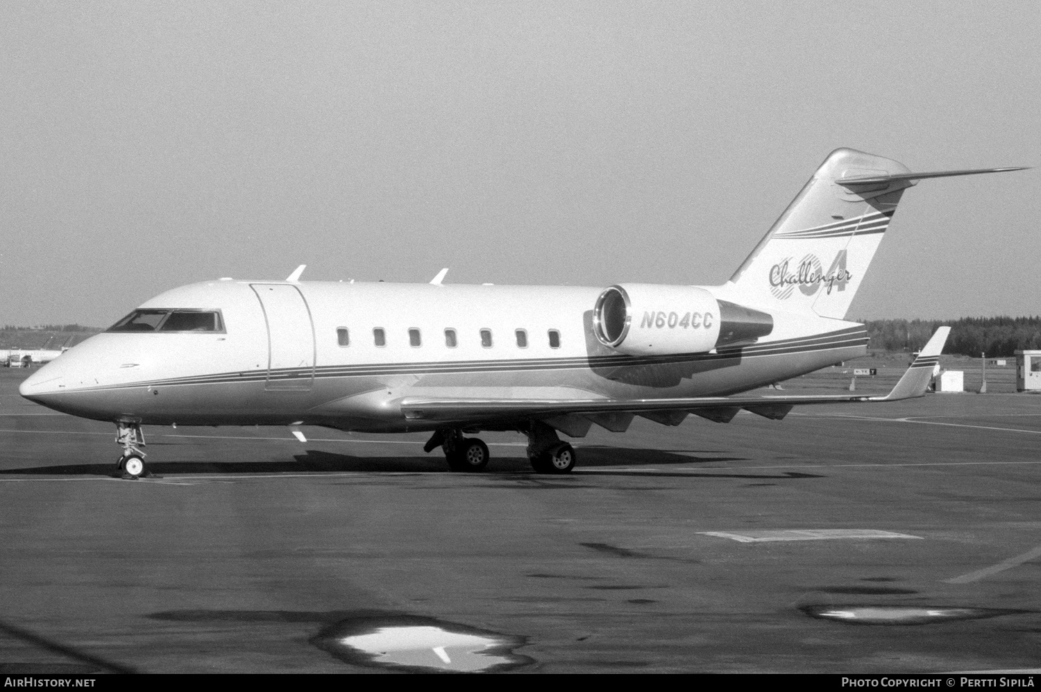 Aircraft Photo of N604CC | Bombardier Challenger 604 (CL-600-2B16) | AirHistory.net #279437