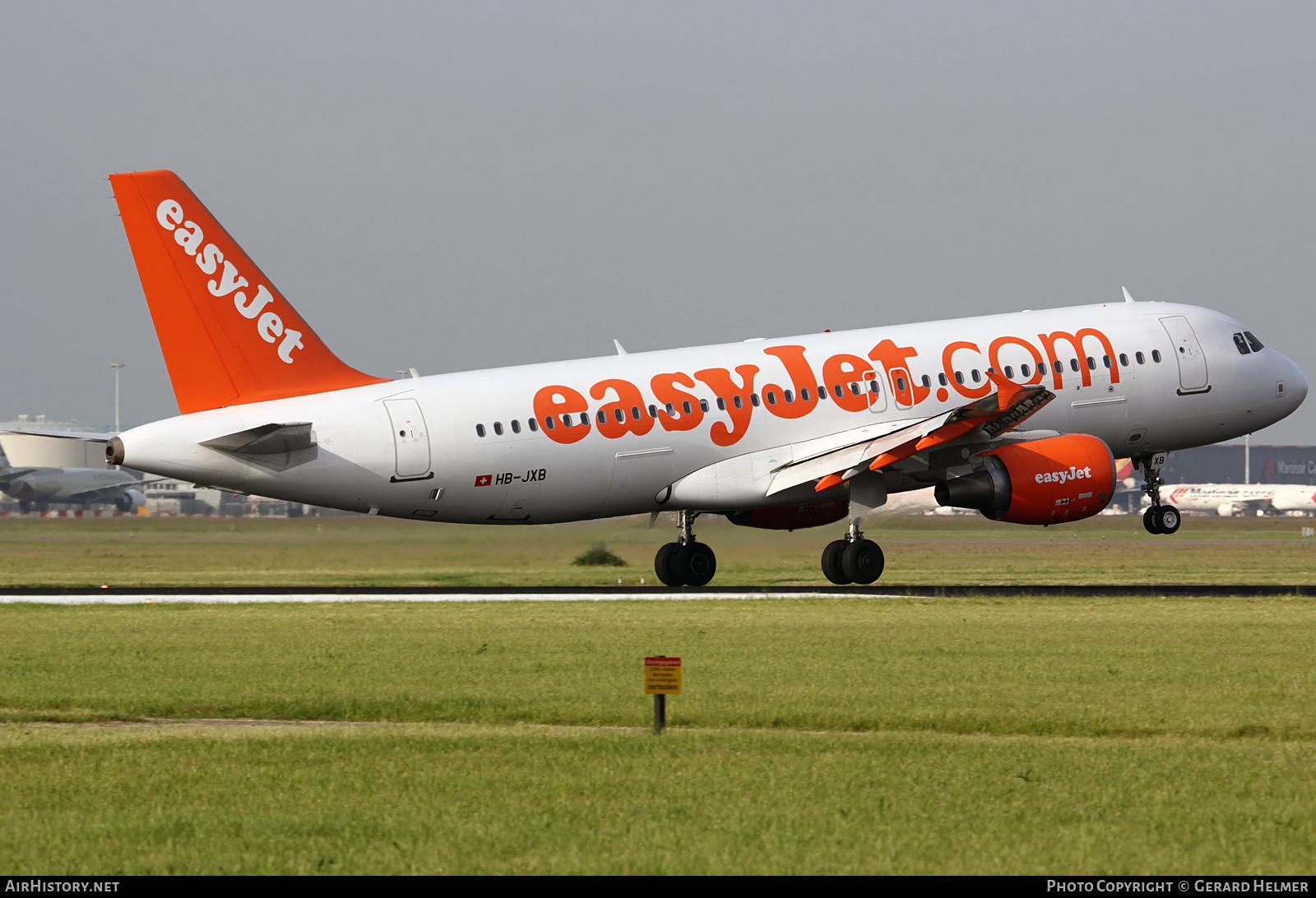 Aircraft Photo of HB-JXB | Airbus A320-214 | EasyJet | AirHistory.net #279517