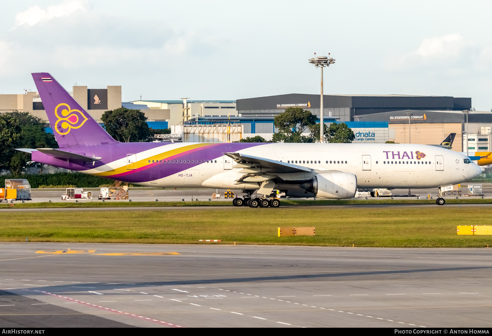 Aircraft Photo of HS-TJA | Boeing 777-2D7 | Thai Airways International | AirHistory.net #279548