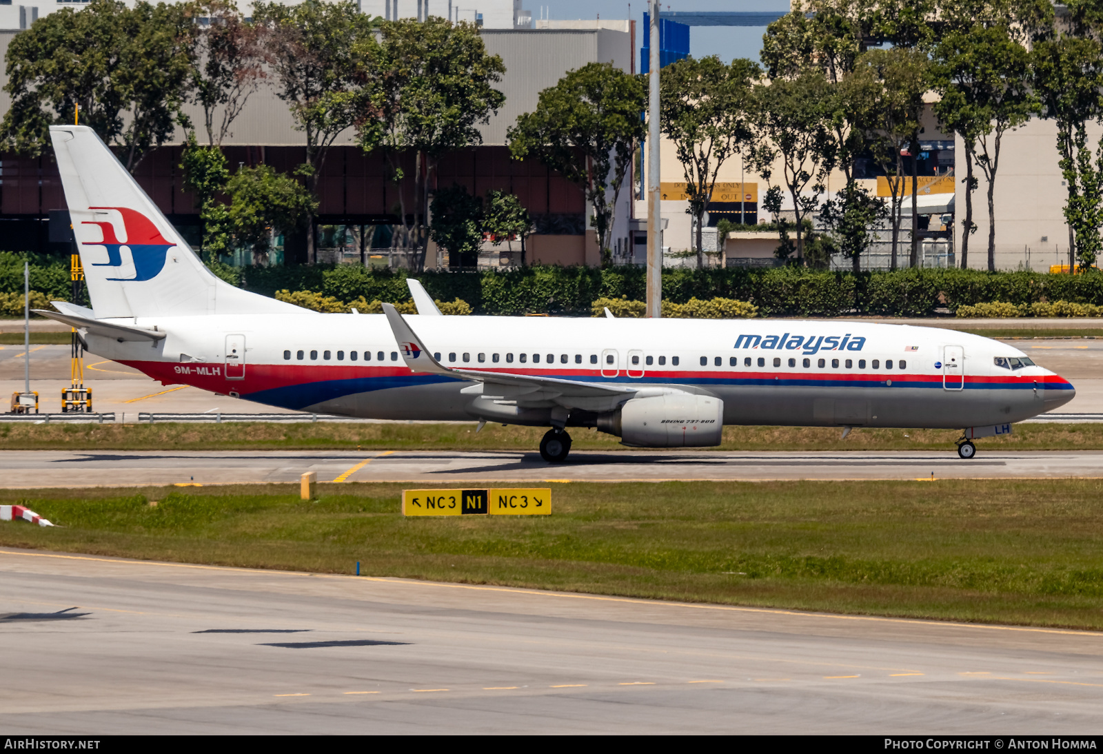 Aircraft Photo of 9M-MLH | Boeing 737-8FZ | Malaysia Airlines | AirHistory.net #279569