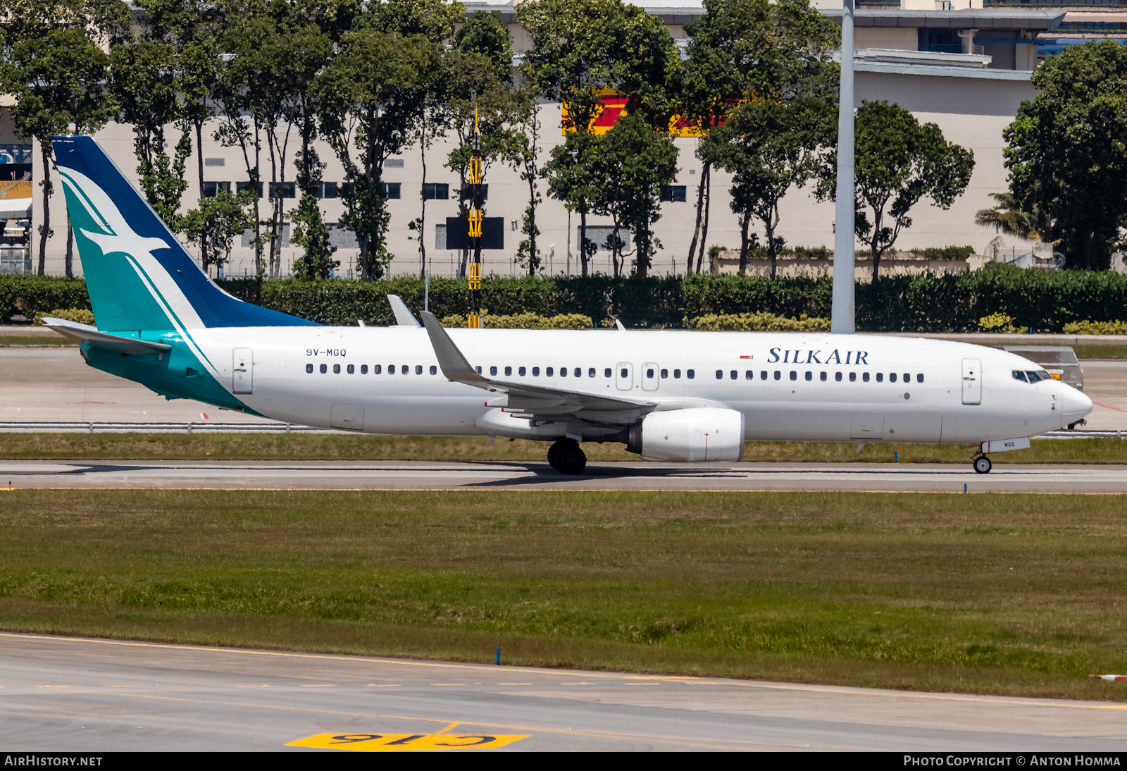 Aircraft Photo of 9V-MGQ | Boeing 737-800 | SilkAir | AirHistory.net #279570