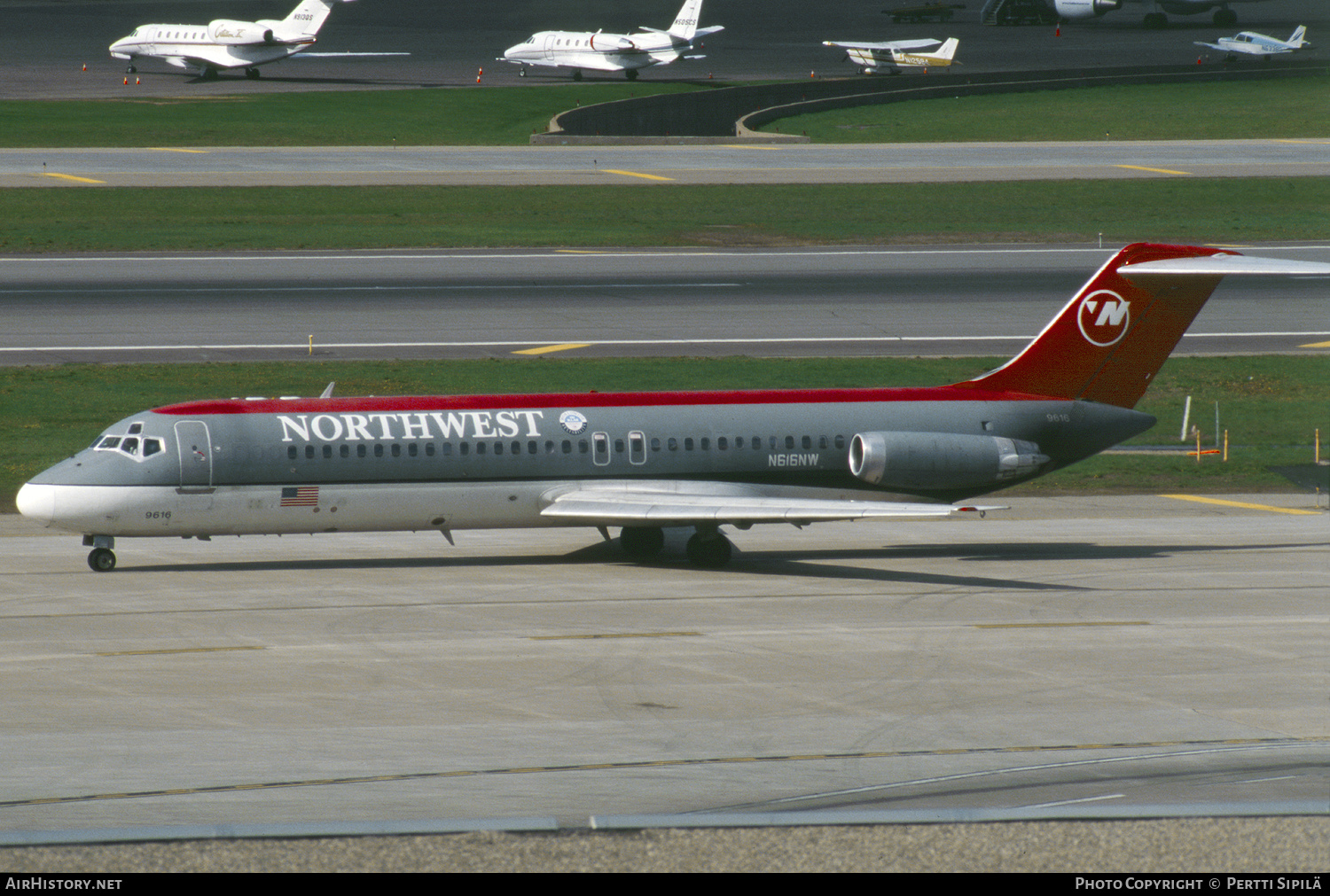 Aircraft Photo of N616NW | McDonnell Douglas DC-9-32 | Northwest Airlines | AirHistory.net #279574
