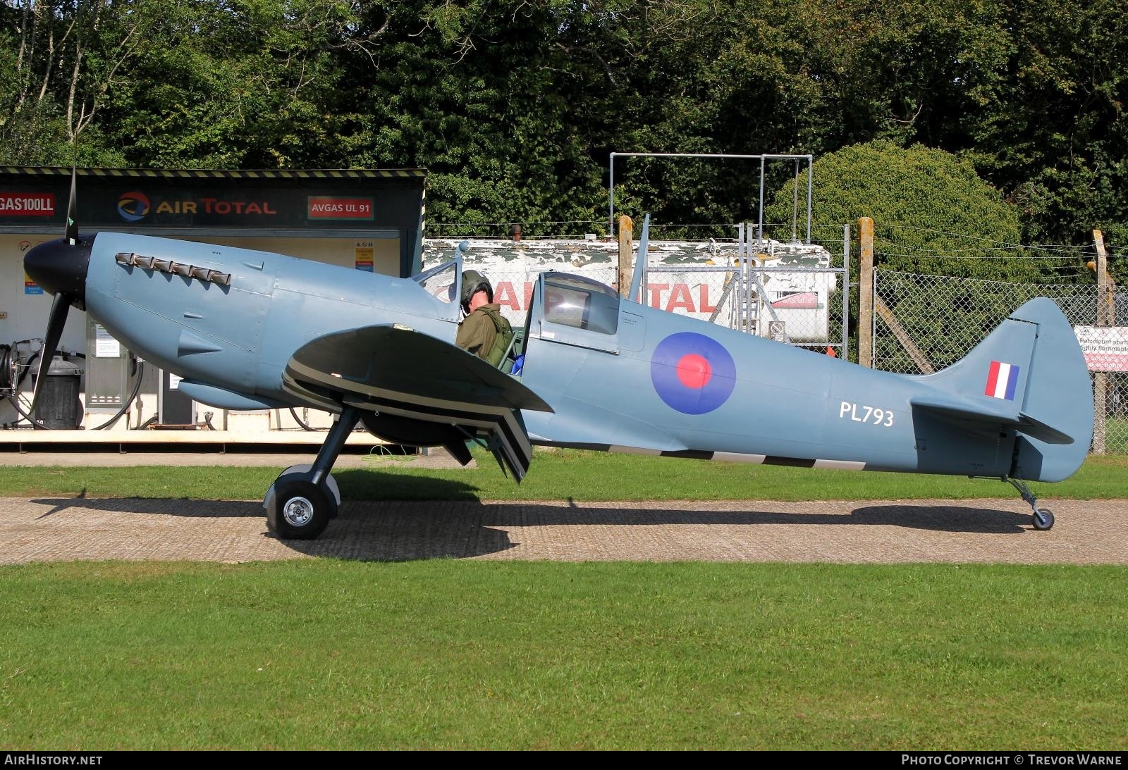 Aircraft Photo of G-CIXM | Supermarine Aircraft Spitfire Mk26 | UK - Air Force | AirHistory.net #279620