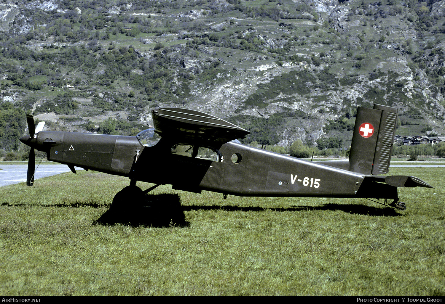 Aircraft Photo of V-615 | Pilatus PC-6/B2-H2M-1 Turbo Porter | Switzerland - Air Force | AirHistory.net #279636