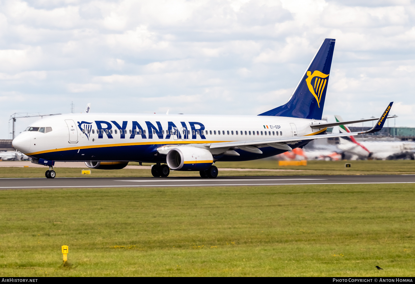 Aircraft Photo of EI-GDP | Boeing 737-800 | Ryanair | AirHistory.net #279726