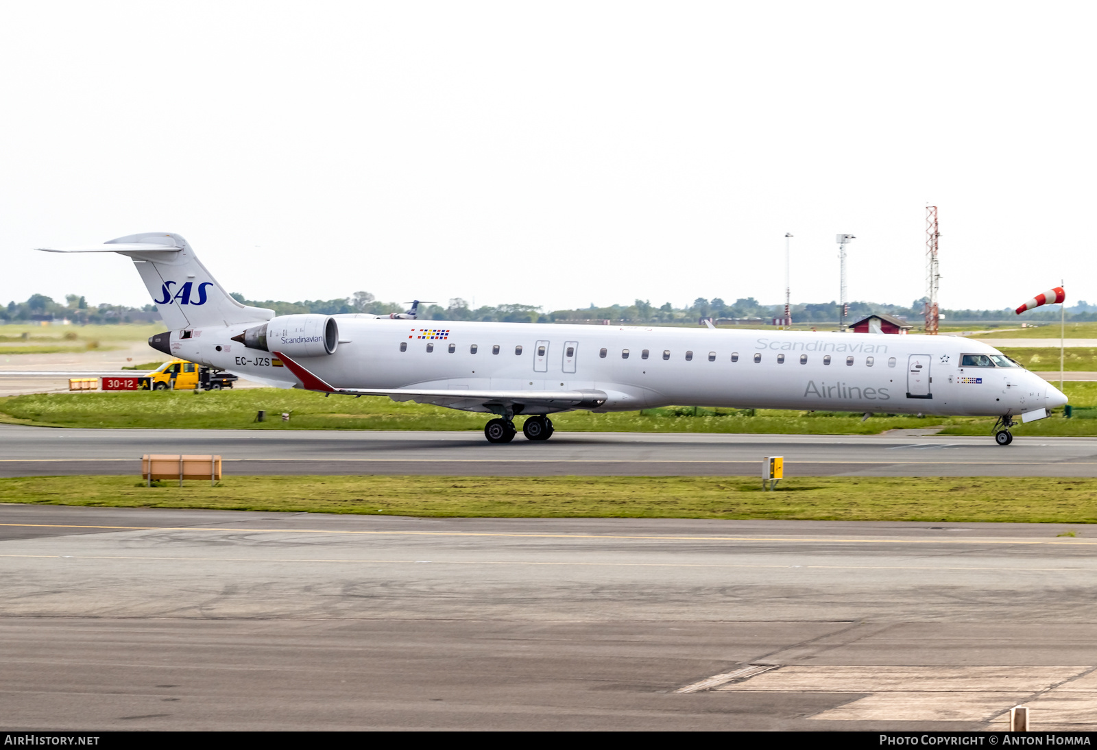 Aircraft Photo of EC-JZS | Bombardier CRJ-900 (CL-600-2D24) | Scandinavian Airlines - SAS | AirHistory.net #279735